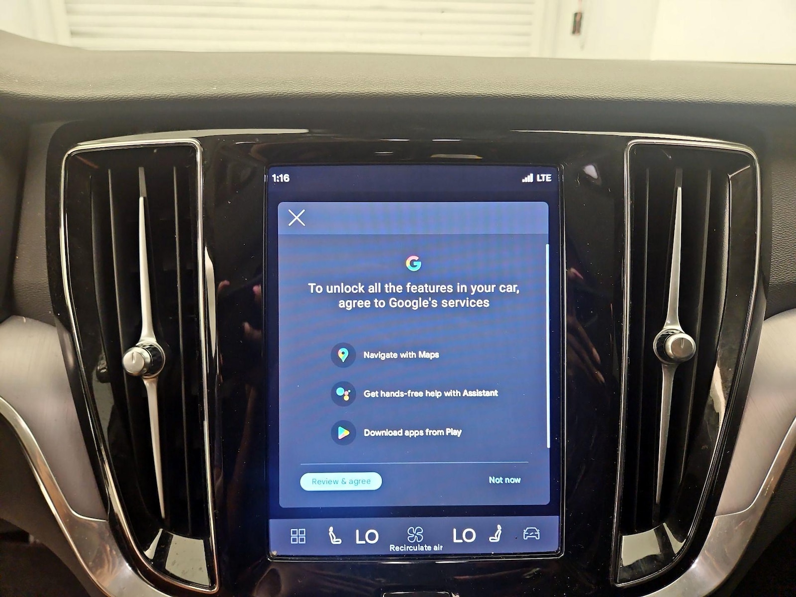 2024 Volvo S60 Core - Photo 15