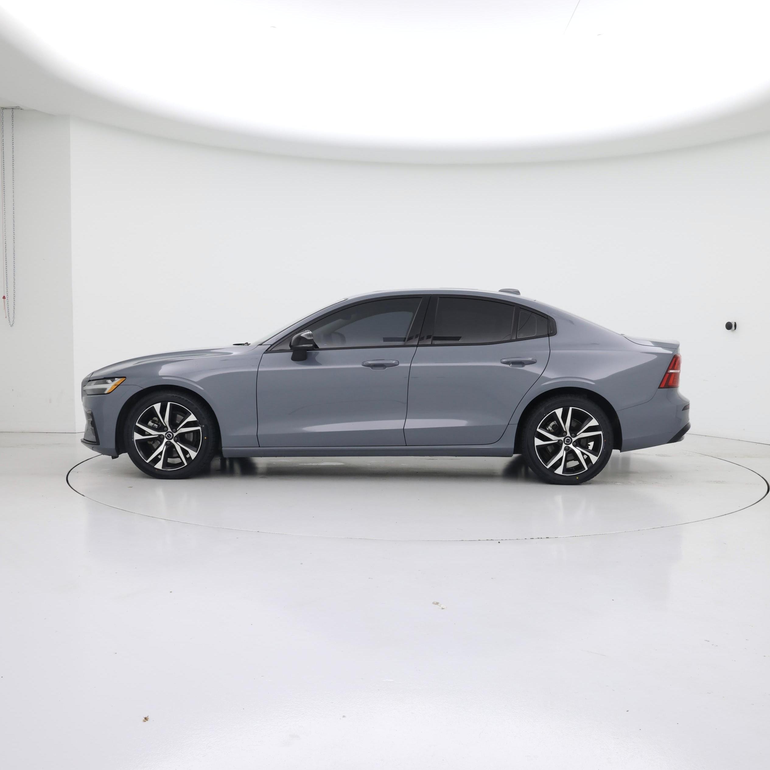 Thumbnail: 2024 Volvo S60 - 3