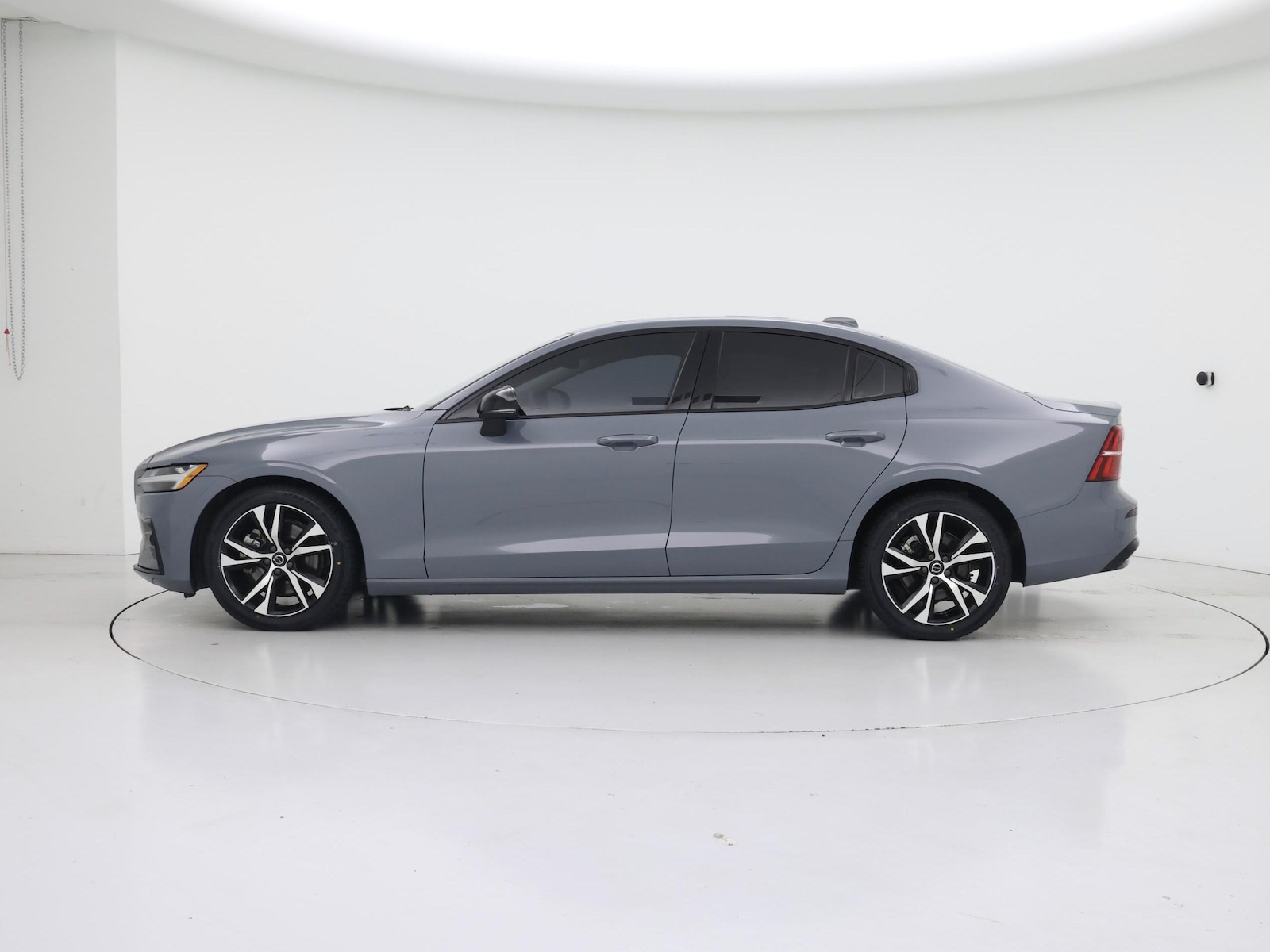 2024 Volvo S60 Core - Photo 4