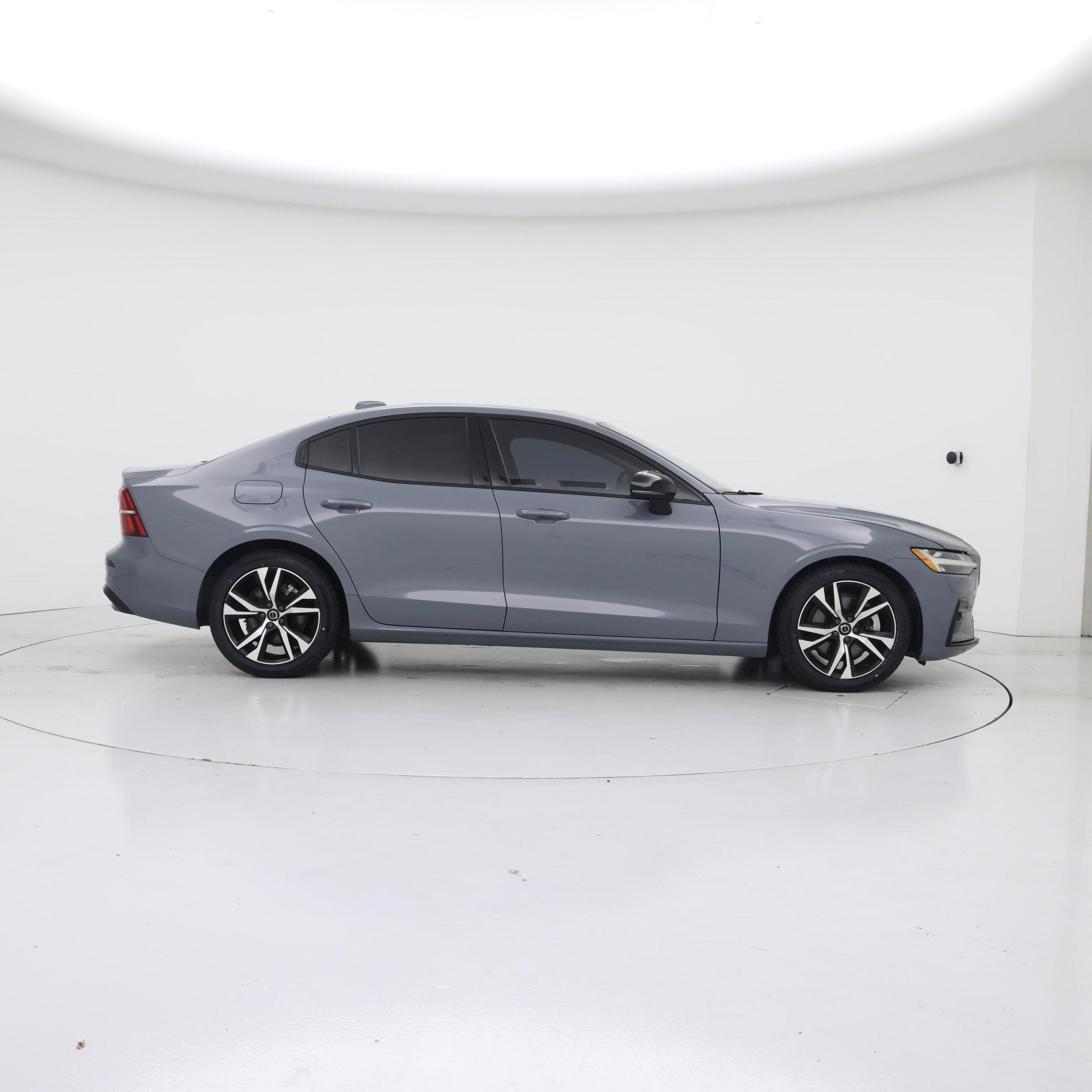 Thumbnail: 2024 Volvo S60 - 7