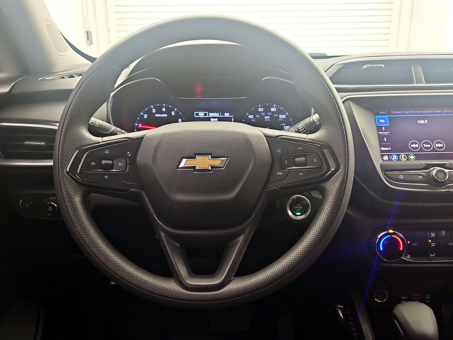 Thumbnail: 2023 Chevrolet TrailBlazer - 10