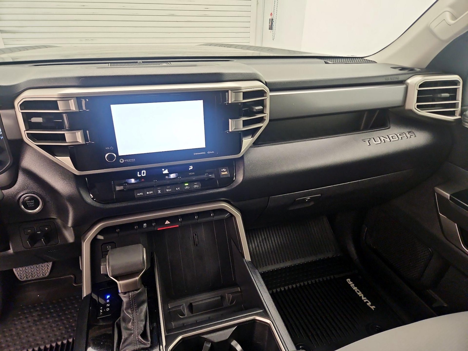 2024 Toyota Tundra SR5 - Photo 10