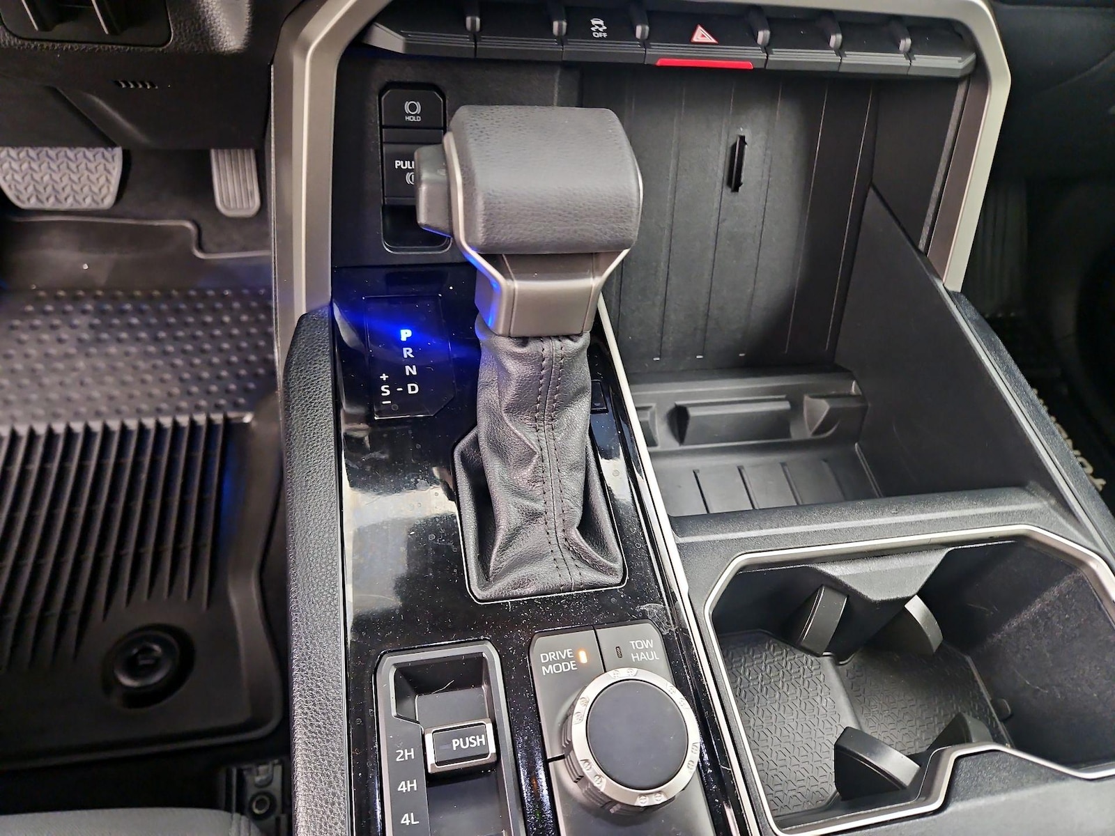 2024 Toyota Tundra SR5 - Photo 18