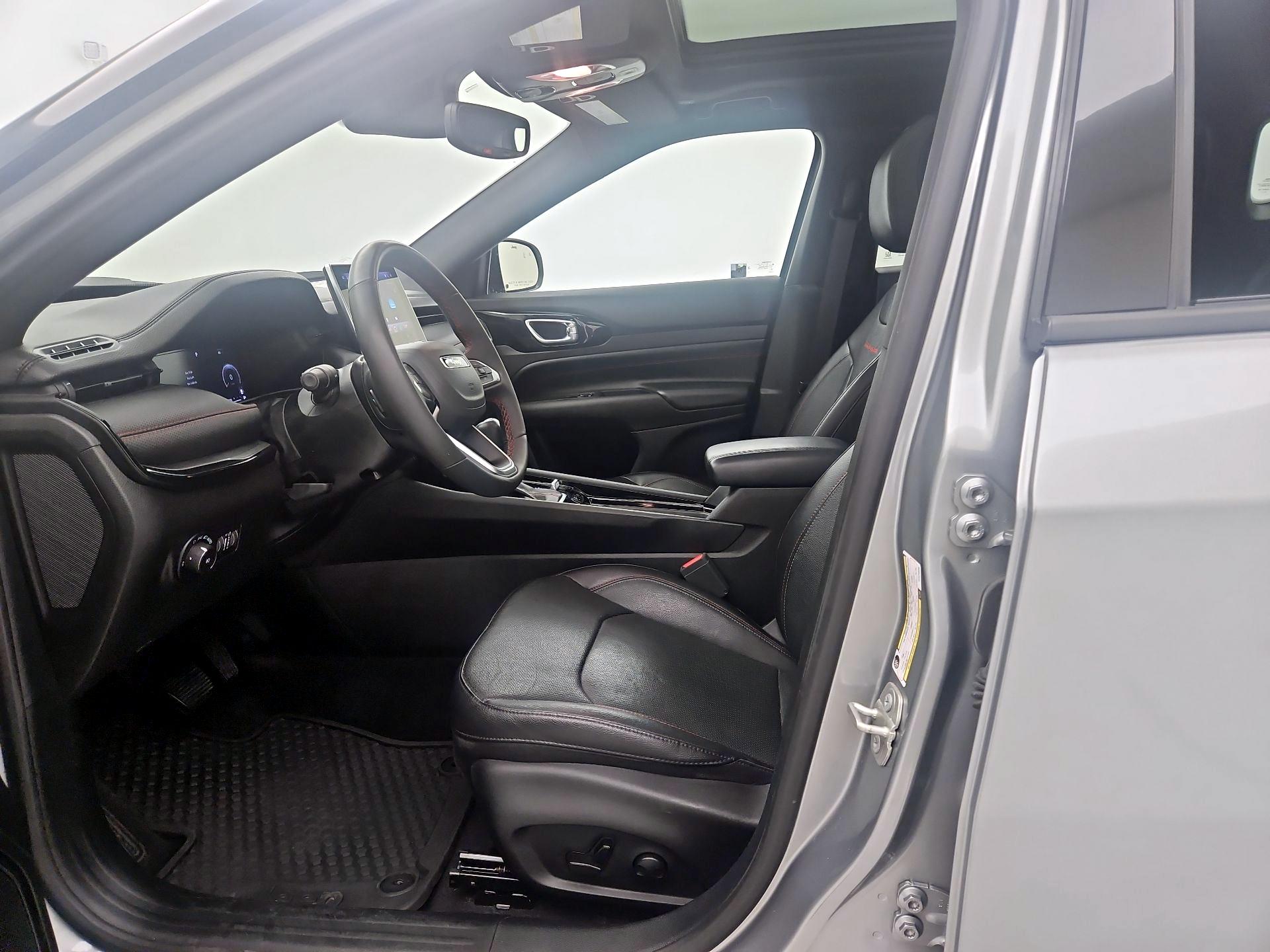 Thumbnail: 2024 Jeep Compass - 11