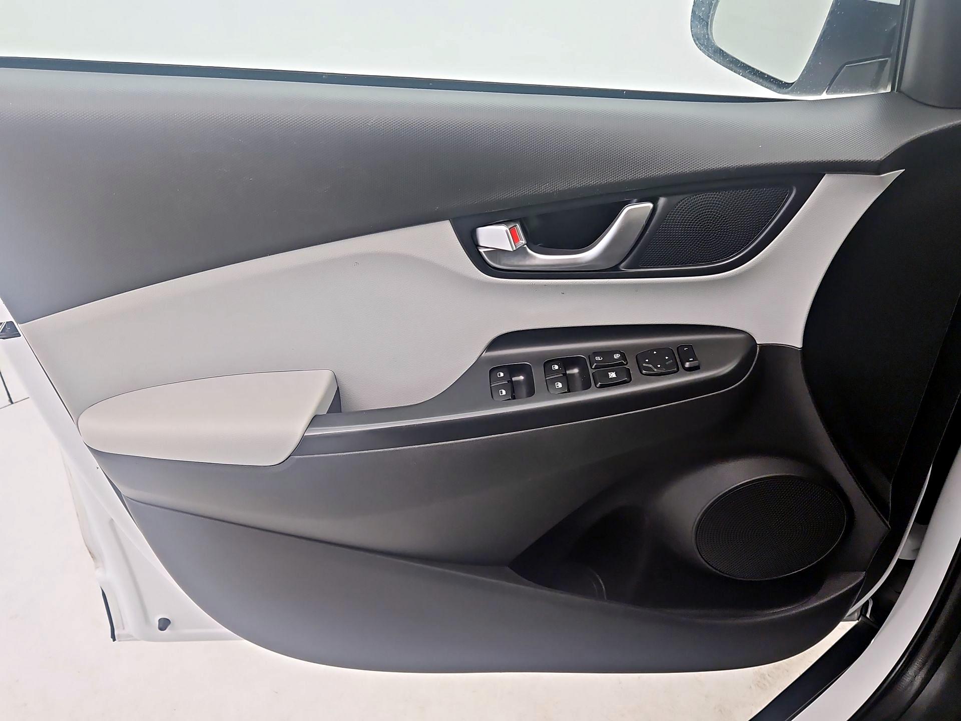 Thumbnail: 2023 Hyundai Kona - 12