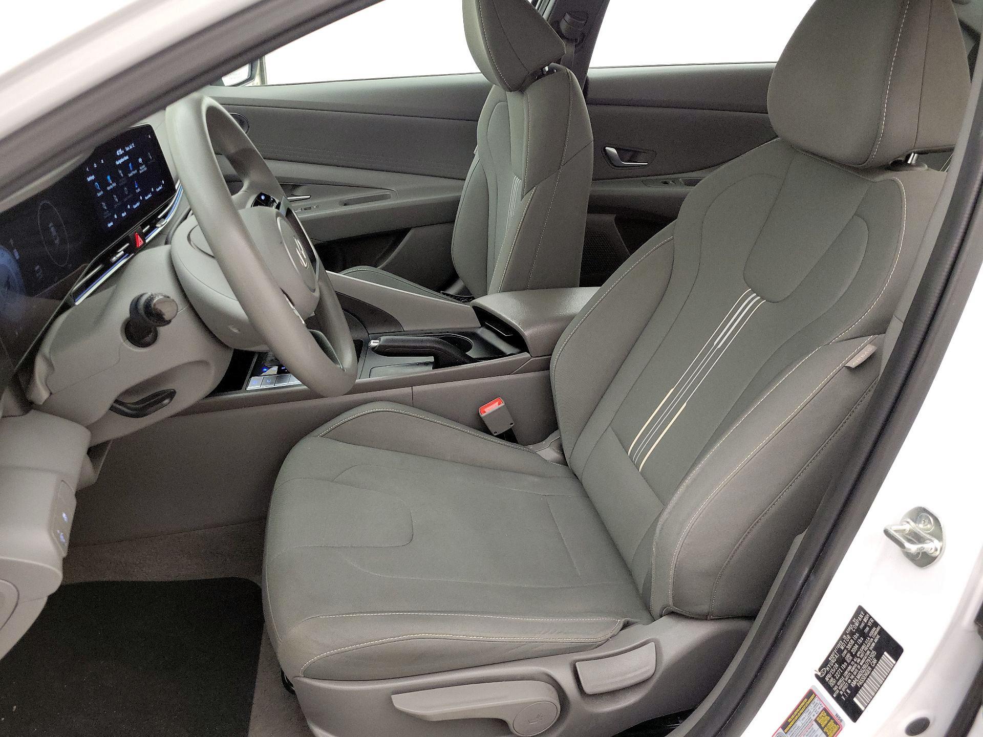 Thumbnail: 2024 Hyundai Elantra - 11