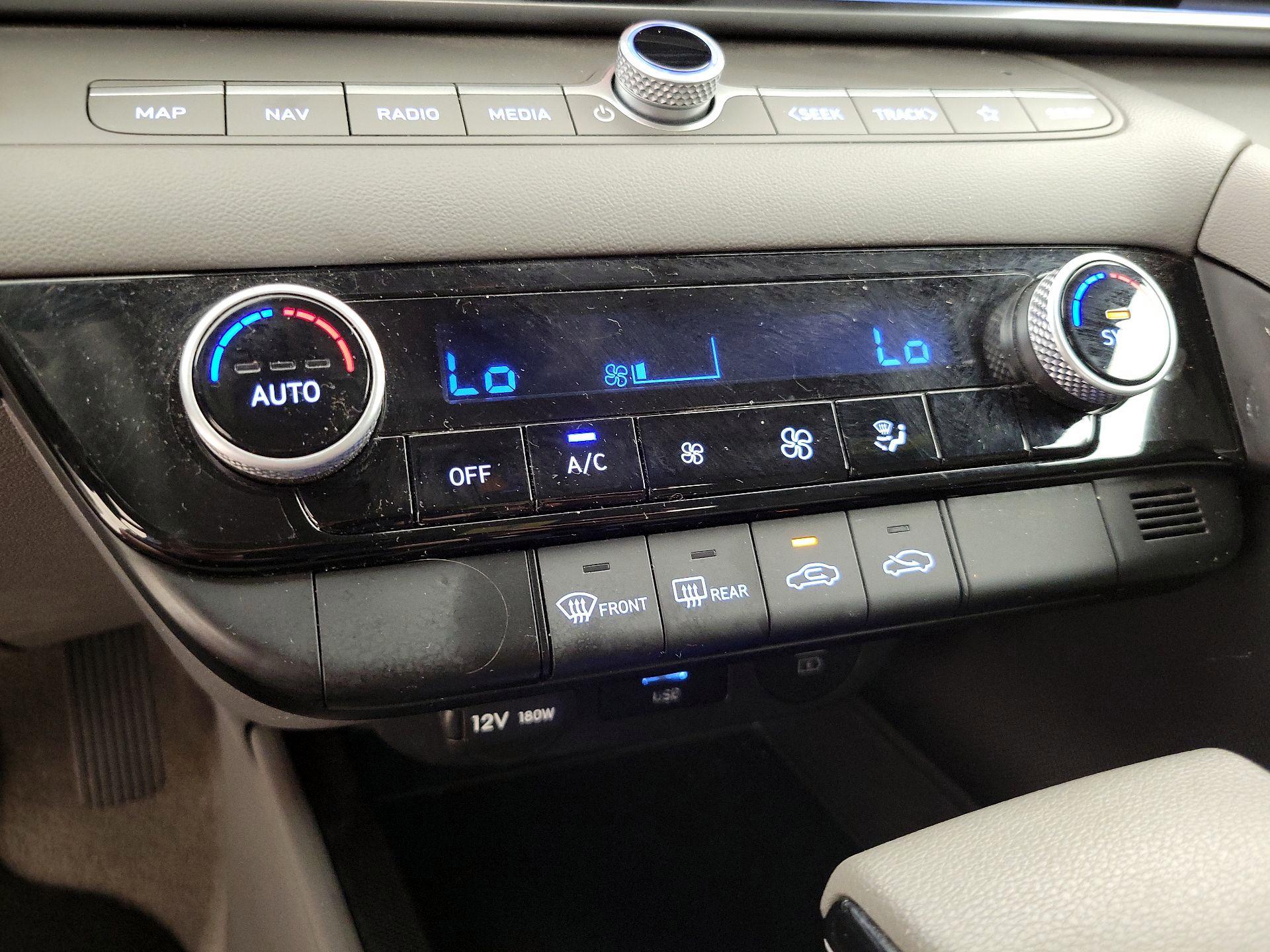 Thumbnail: 2024 Hyundai Elantra - 16