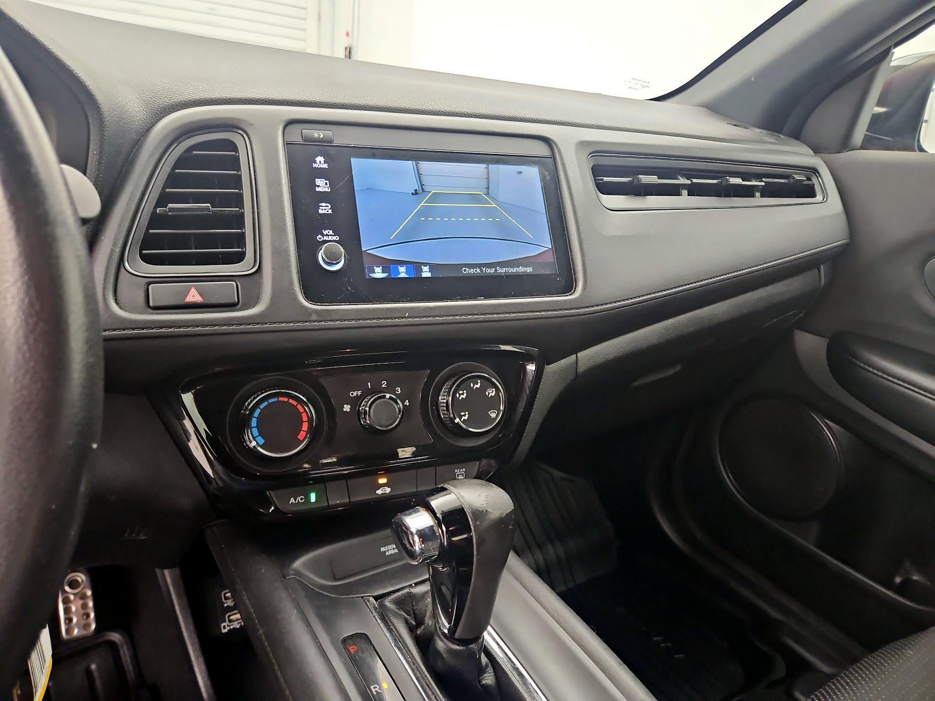 Thumbnail: 2019 Honda HR-V - 14