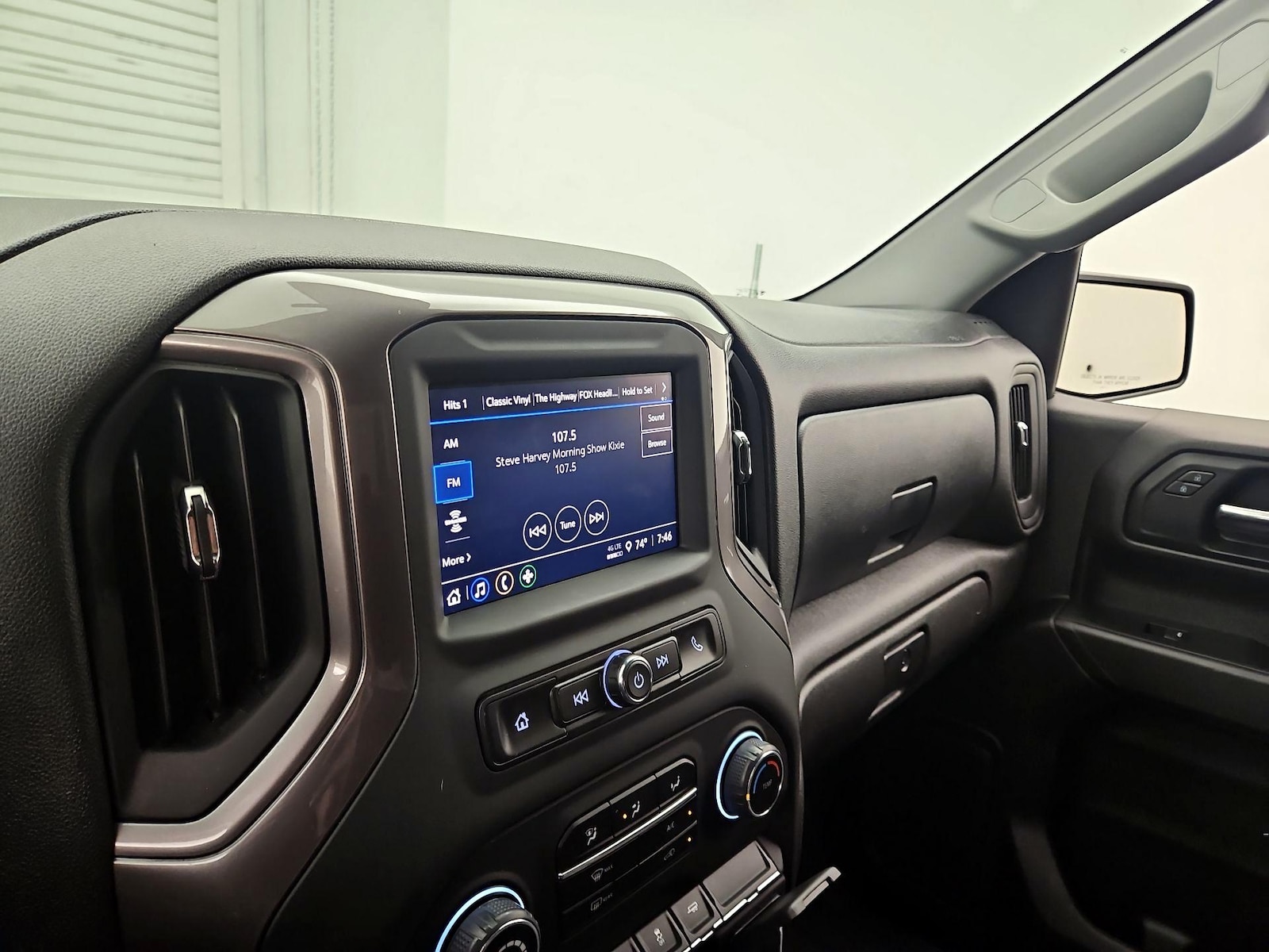2024 Chevrolet Silverado 1500 Custom - Photo 16
