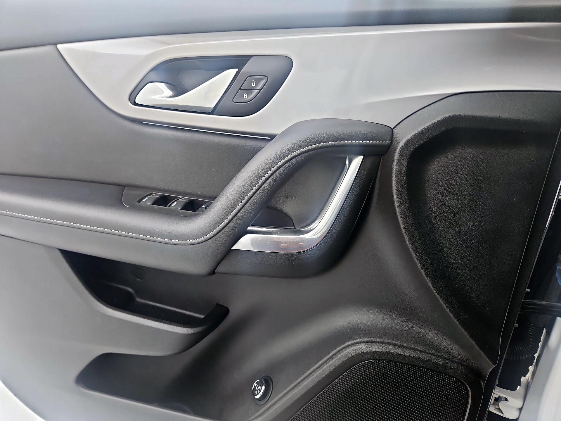 Thumbnail: 2024 Chevrolet Blazer - 12