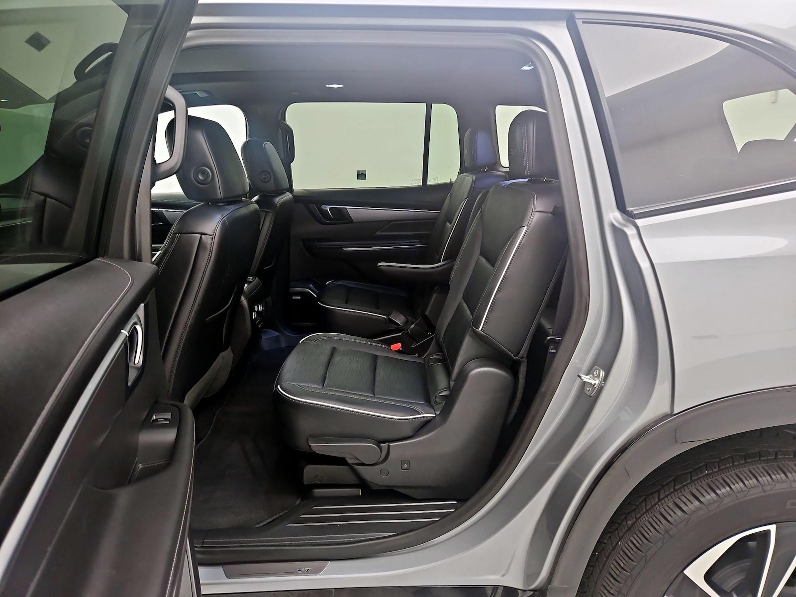 2025 Buick Enclave Sport Touring - Photo 22