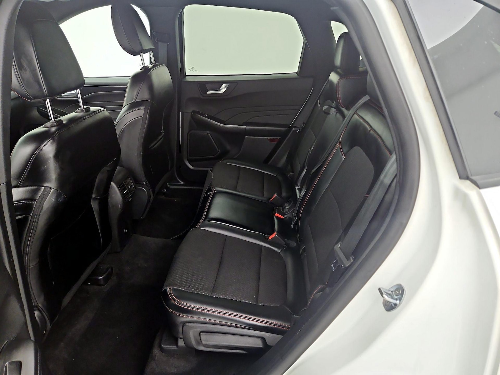 2025 Ford Escape ST-Line - Photo 21