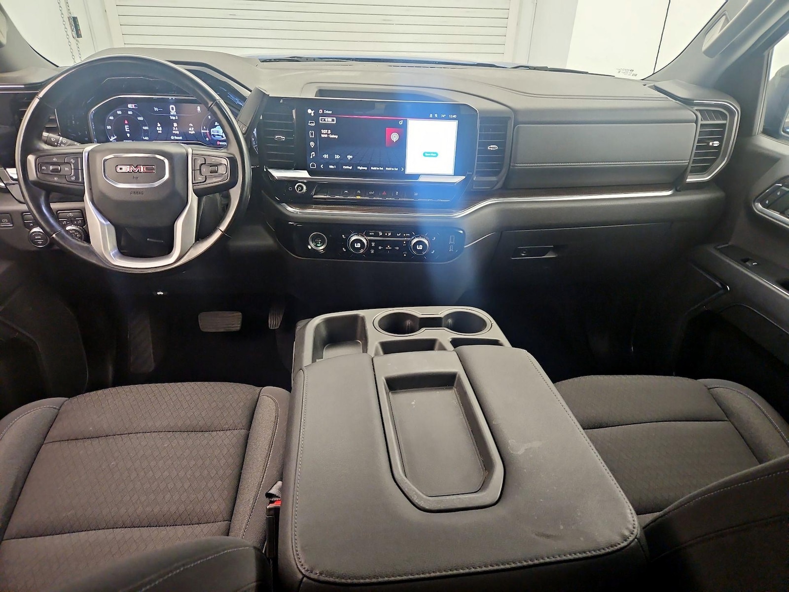 2024 GMC Sierra 1500 Elevation - Photo 10