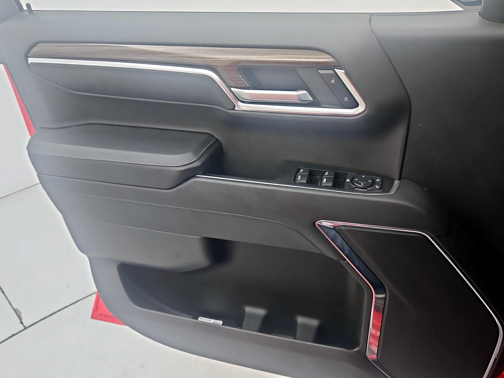 Thumbnail: 2024 Chevrolet Silverado 1500 - 12