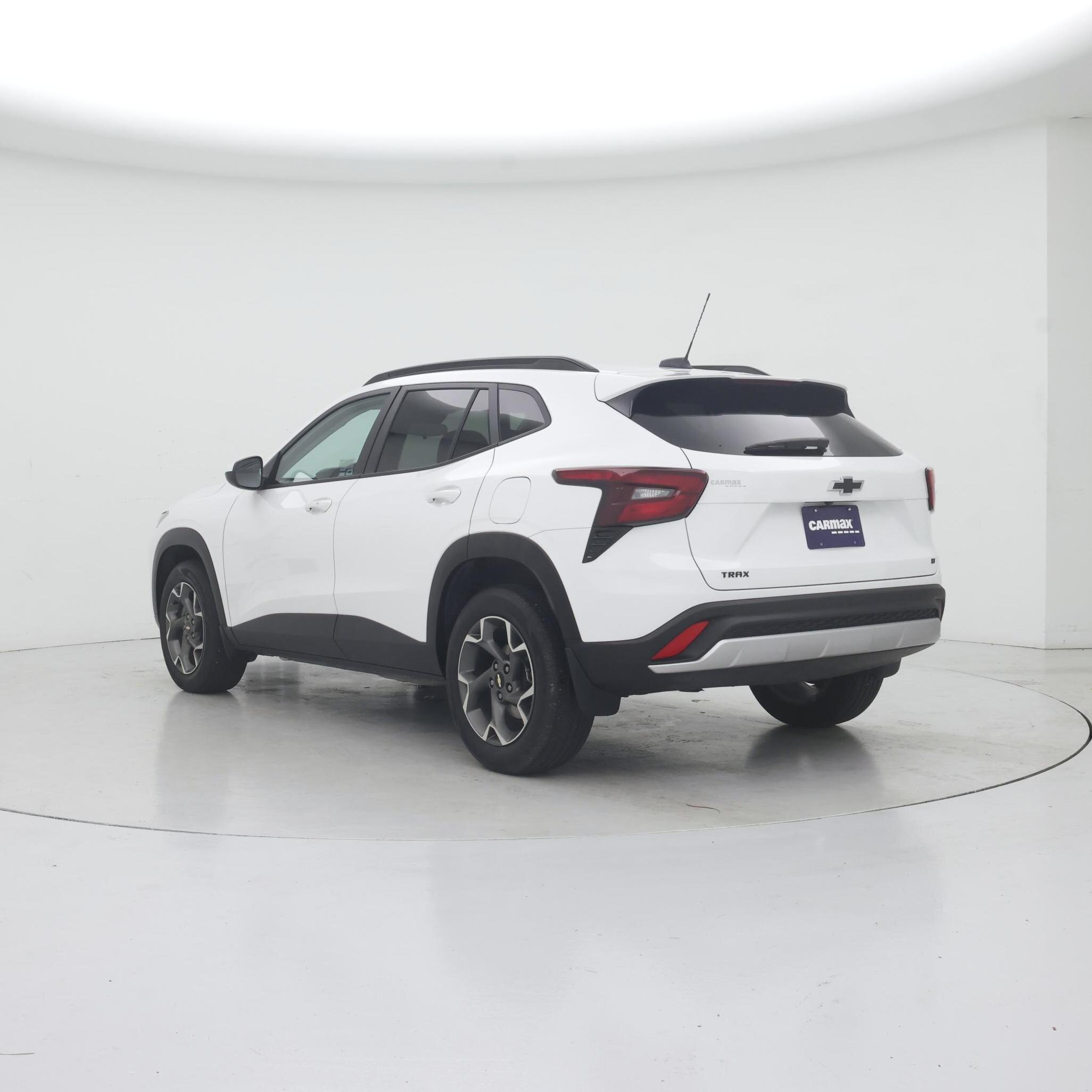Thumbnail: 2025 Chevrolet Trax - 2
