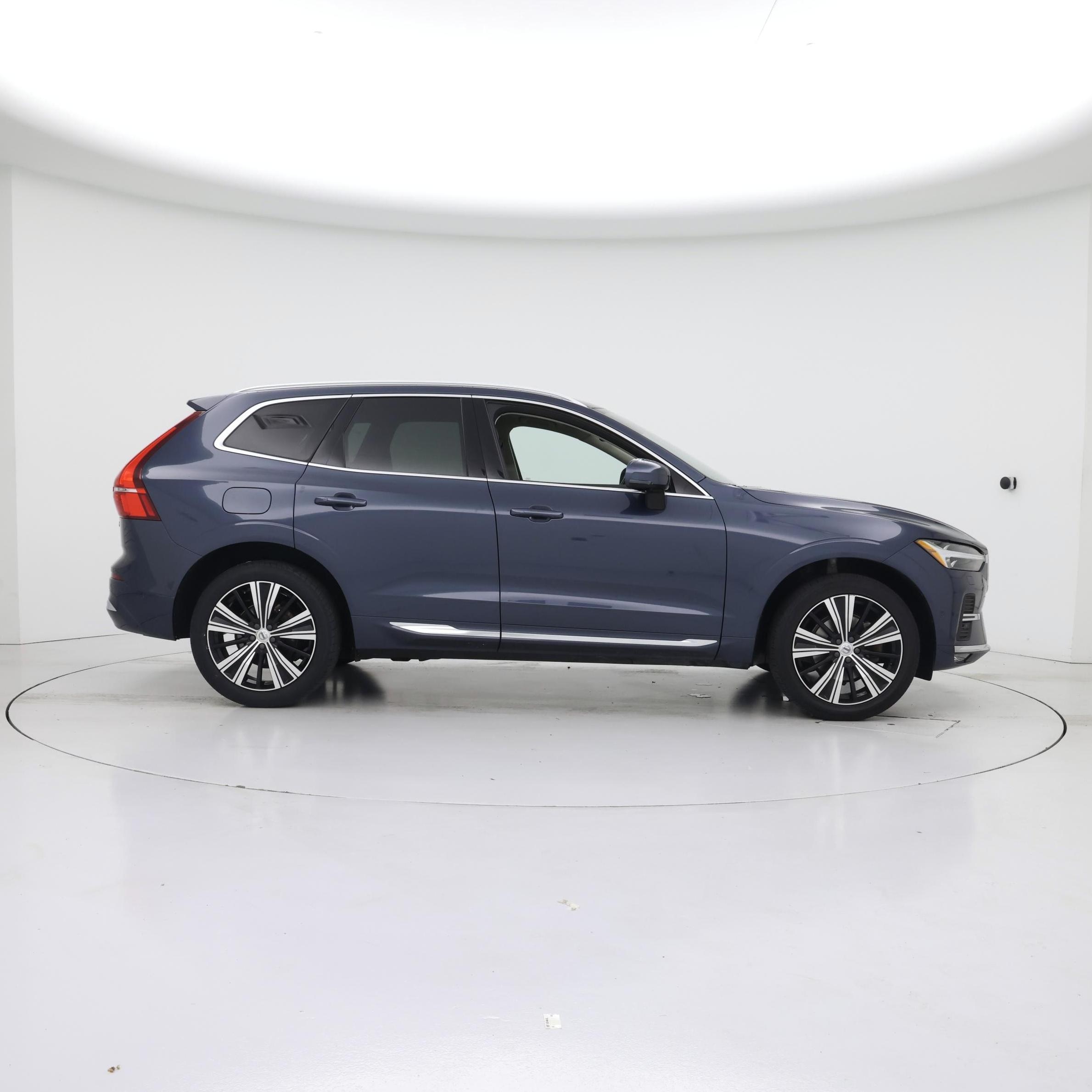 Thumbnail: 2023 Volvo XC60 - 7