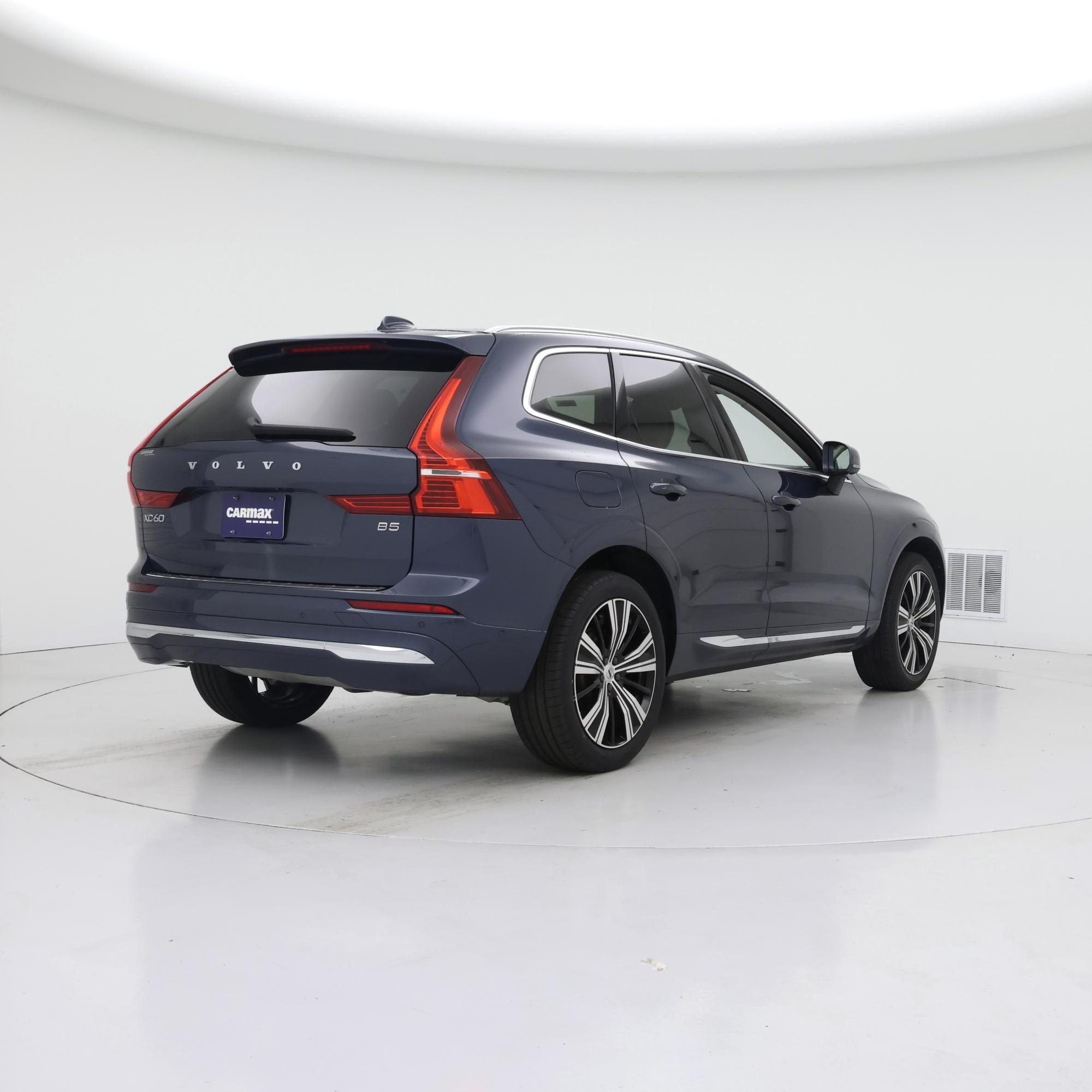 Thumbnail: 2023 Volvo XC60 - 8