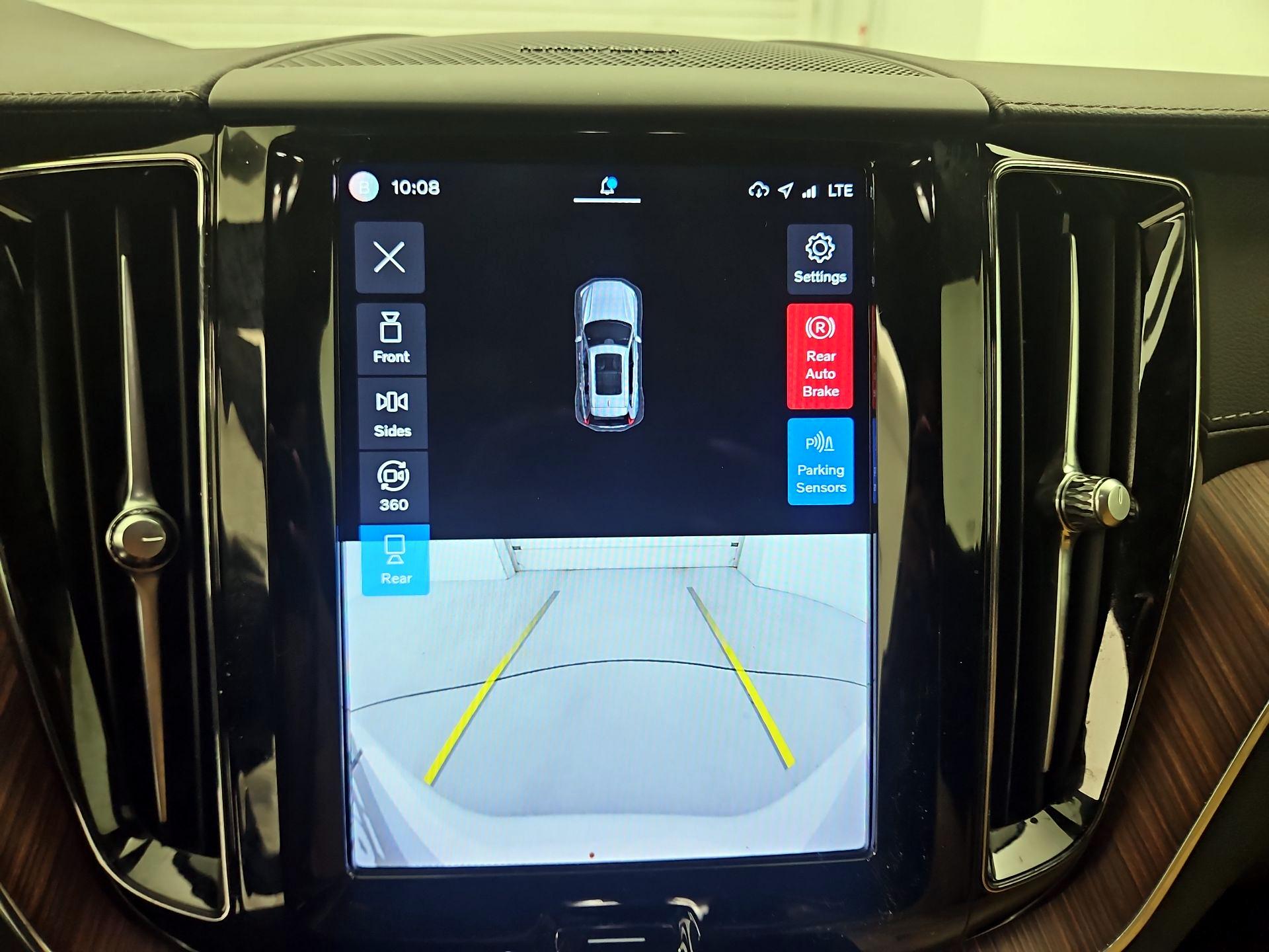 Thumbnail: 2023 Volvo XC60 - 15