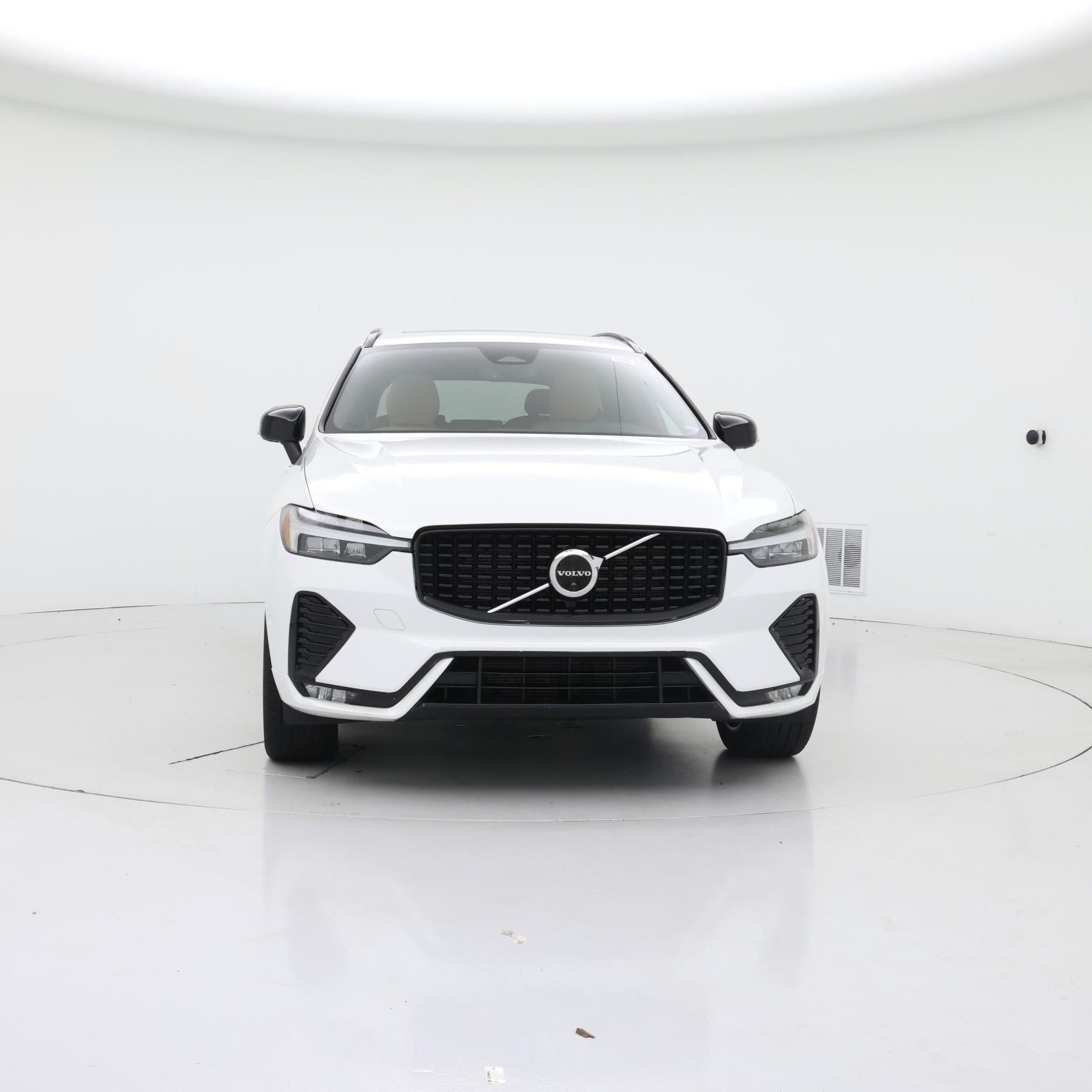 Thumbnail: 2023 Volvo XC60 - 5