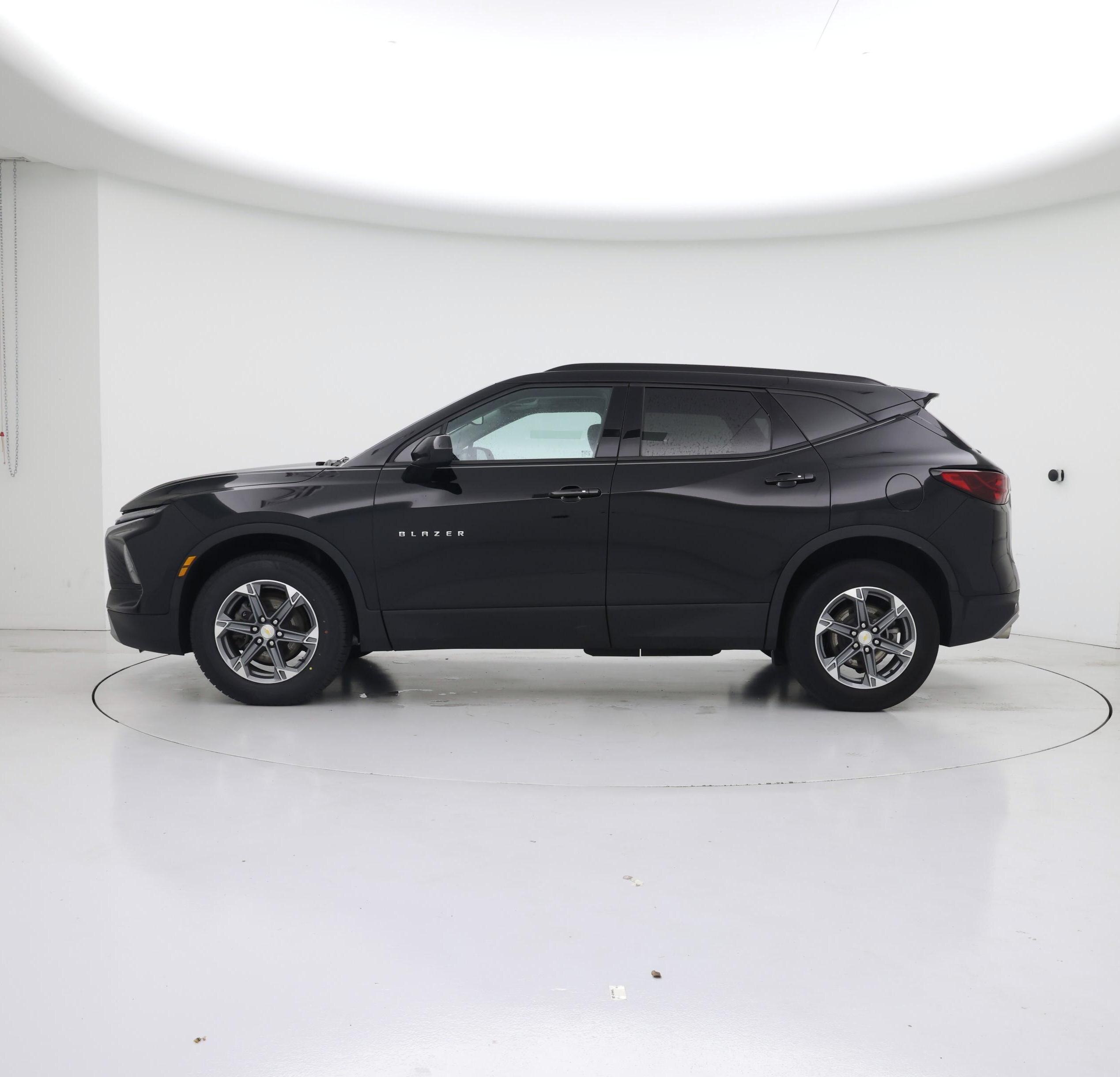 Thumbnail: 2024 Chevrolet Blazer - 3