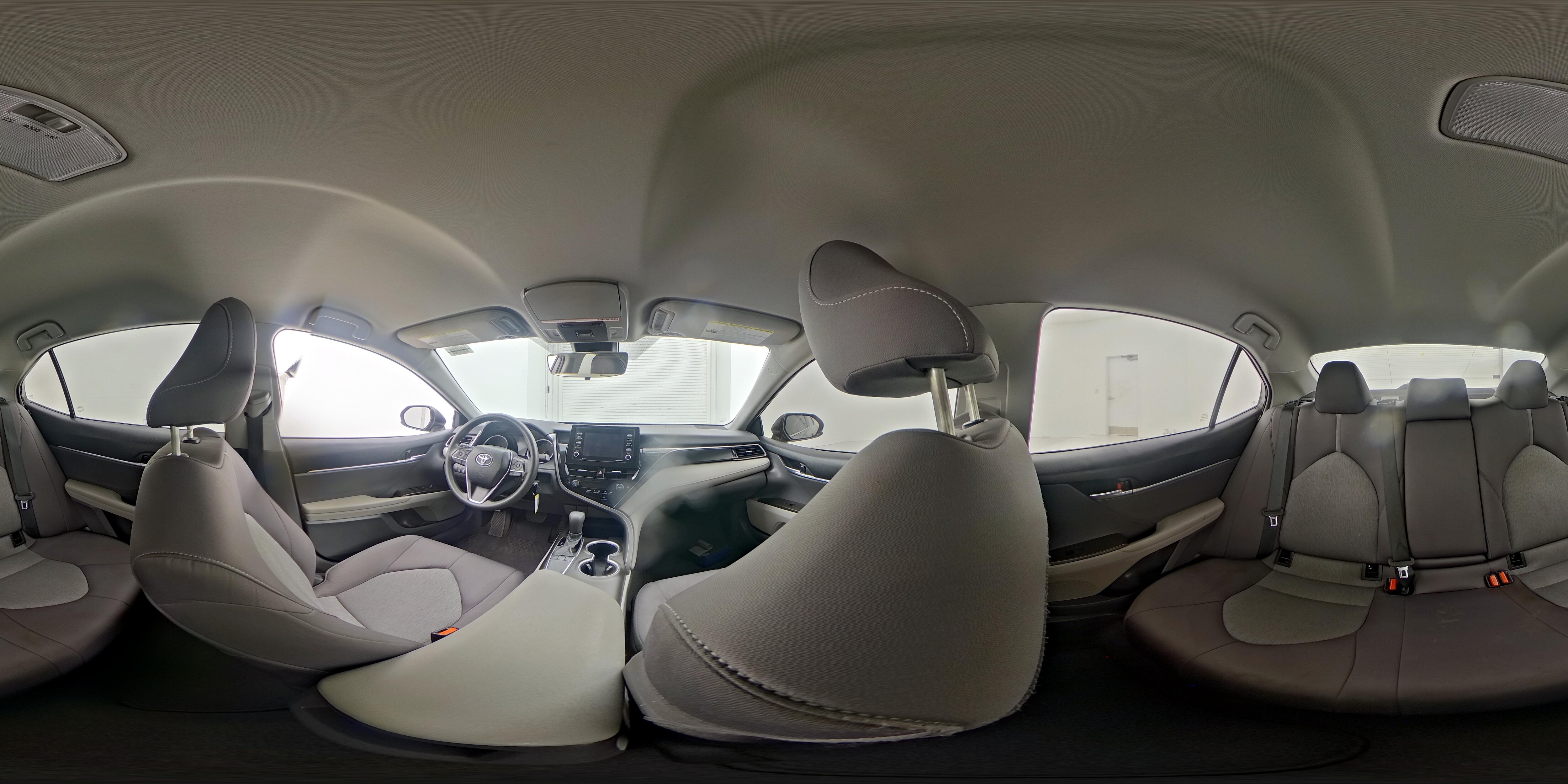 2022 Toyota Camry LE - Photo 25