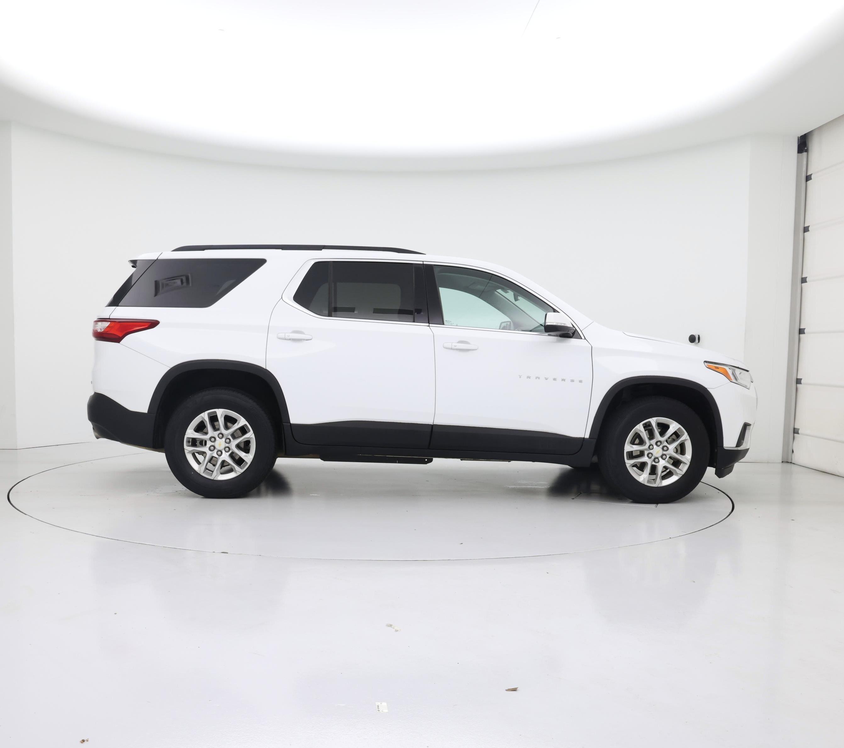 Thumbnail: 2020 Chevrolet Traverse - 7