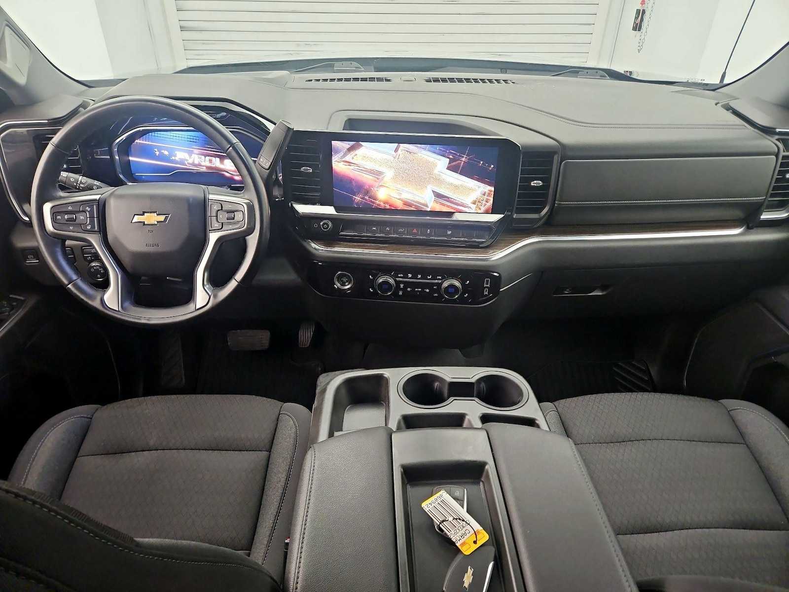 2023 Chevrolet Silverado 1500 LT - Photo 10