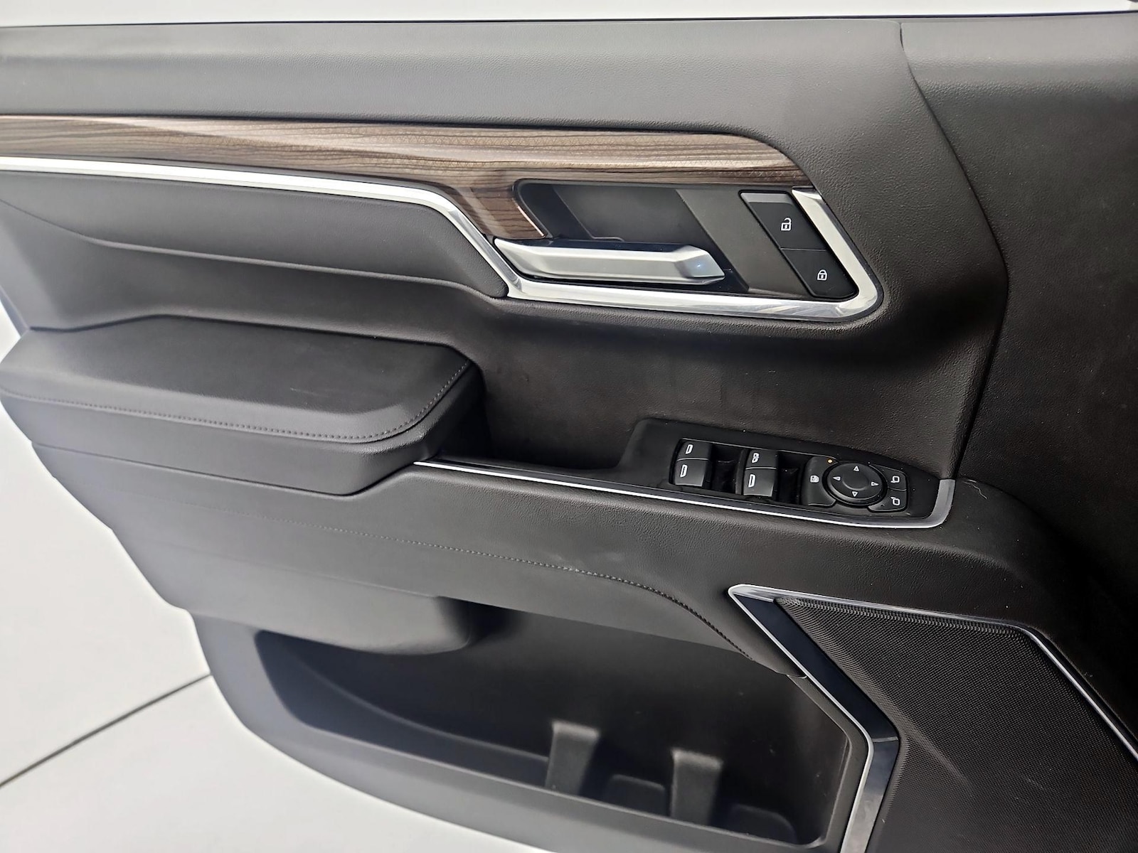 2023 Chevrolet Silverado 1500 LT - Photo 13