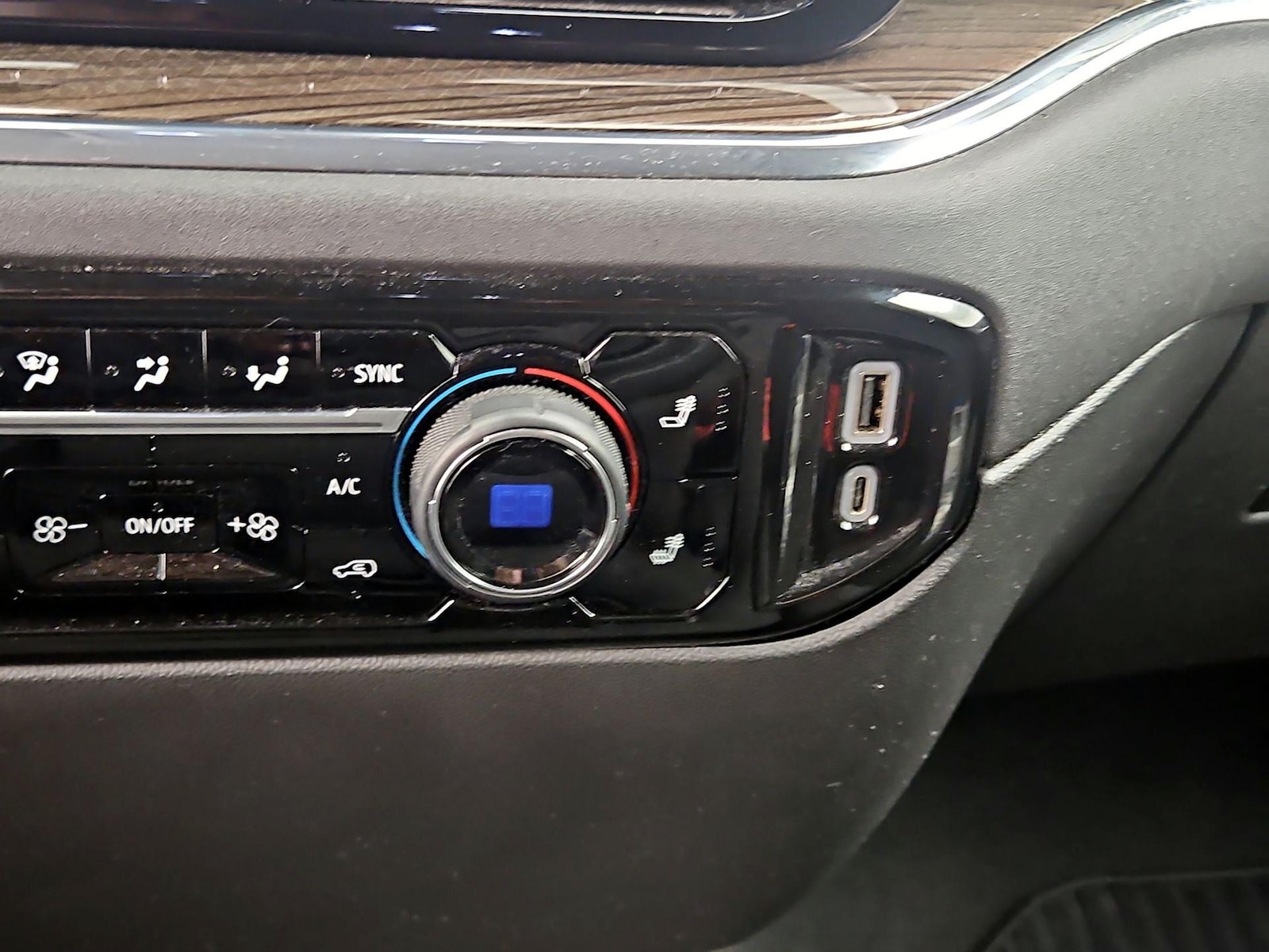 2023 Chevrolet Silverado 1500 LT - Photo 20