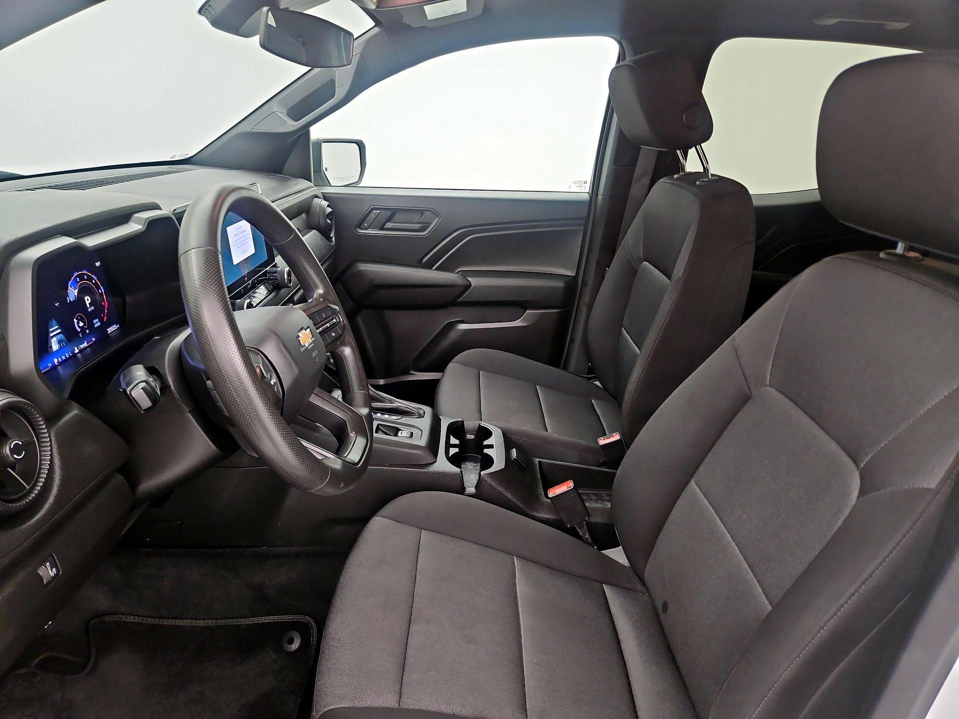 Thumbnail: 2024 Chevrolet Colorado - 11