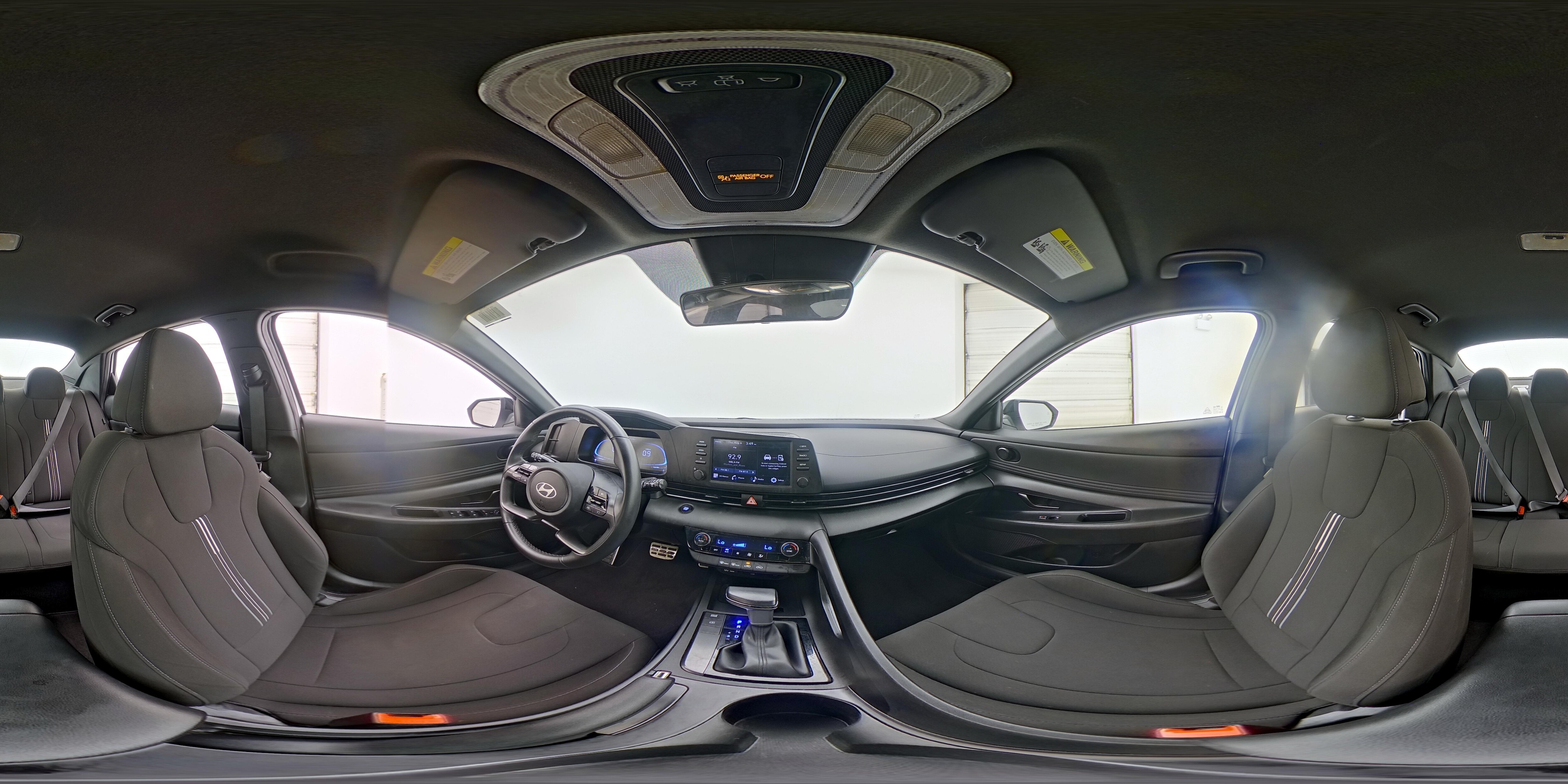 2025 Hyundai Elantra SEL - Photo 24