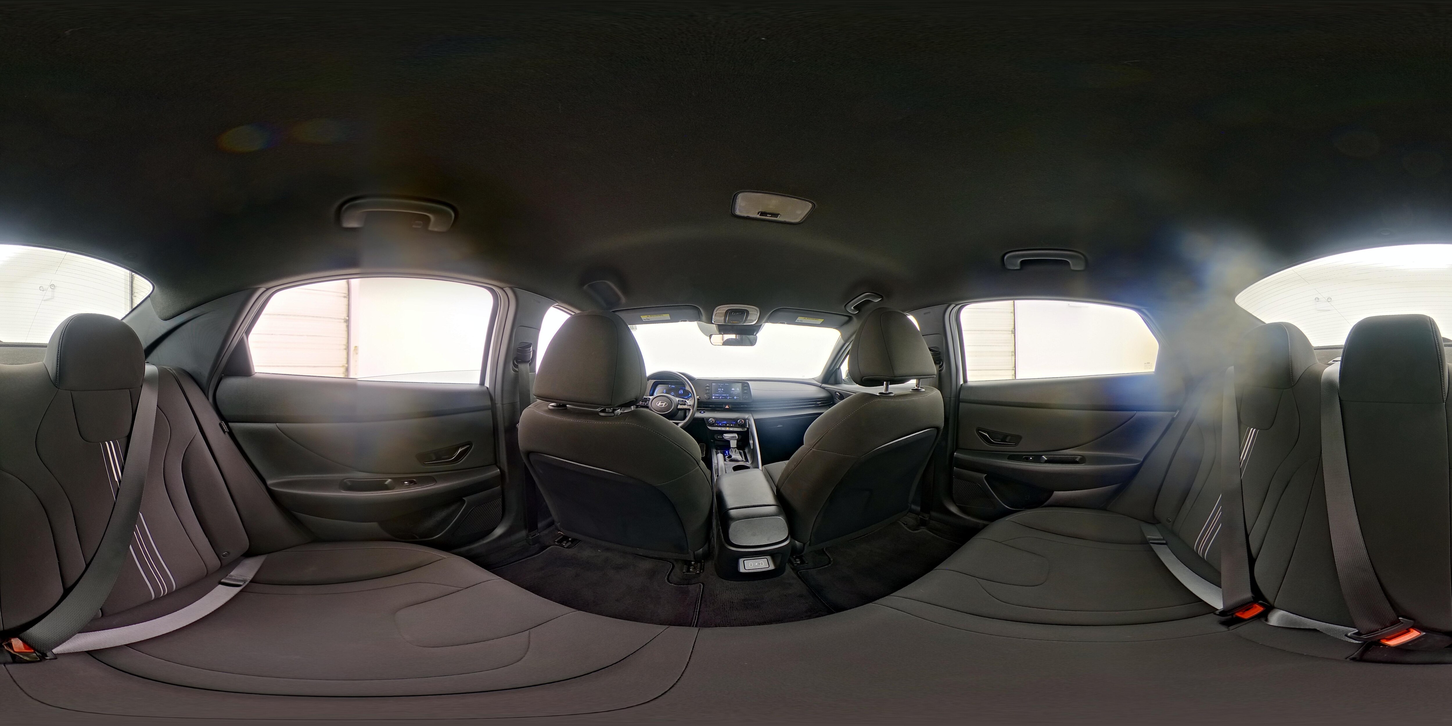 2025 Hyundai Elantra SEL - Photo 25