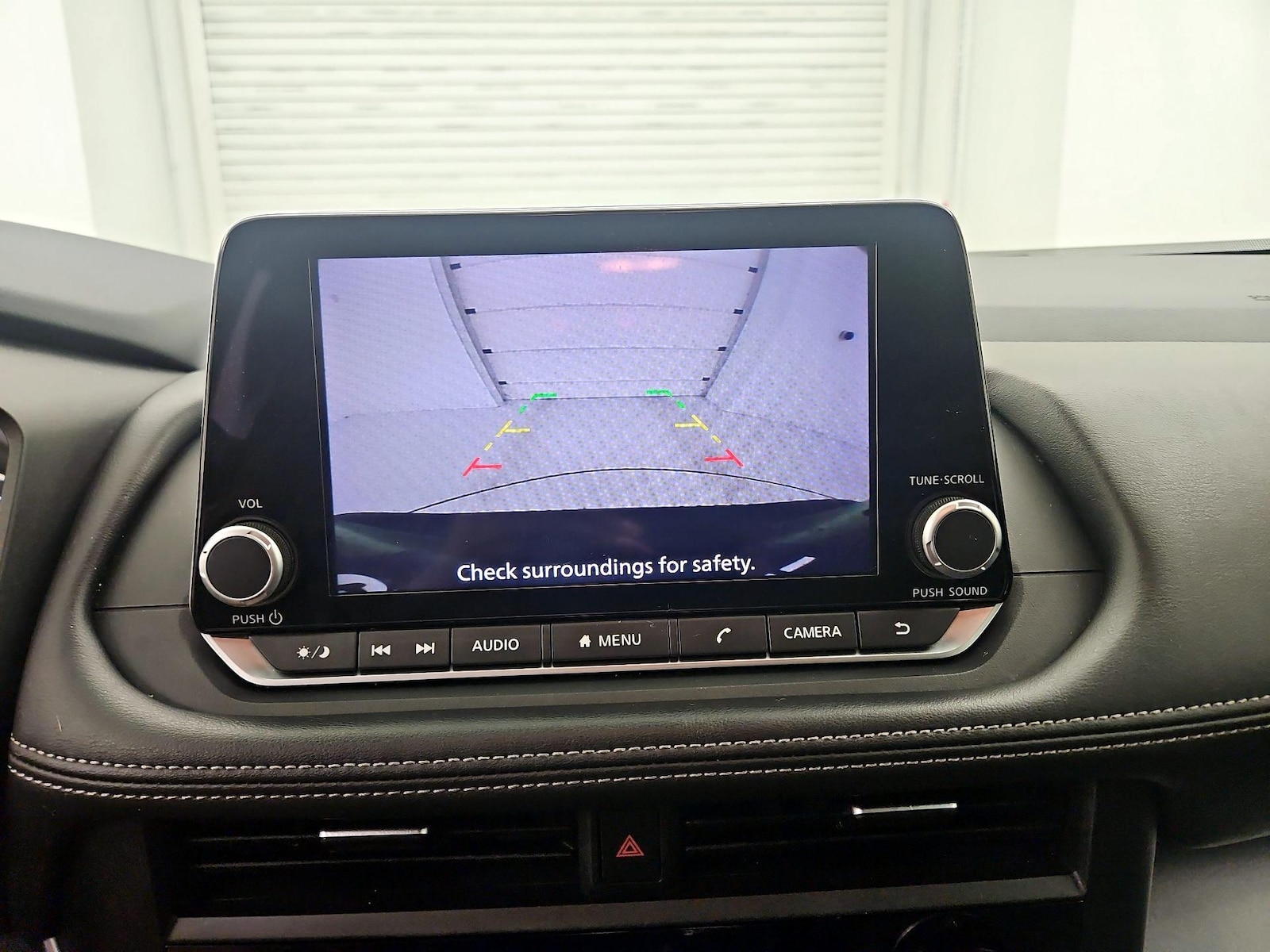 2024 Nissan Rogue SV - Photo 15