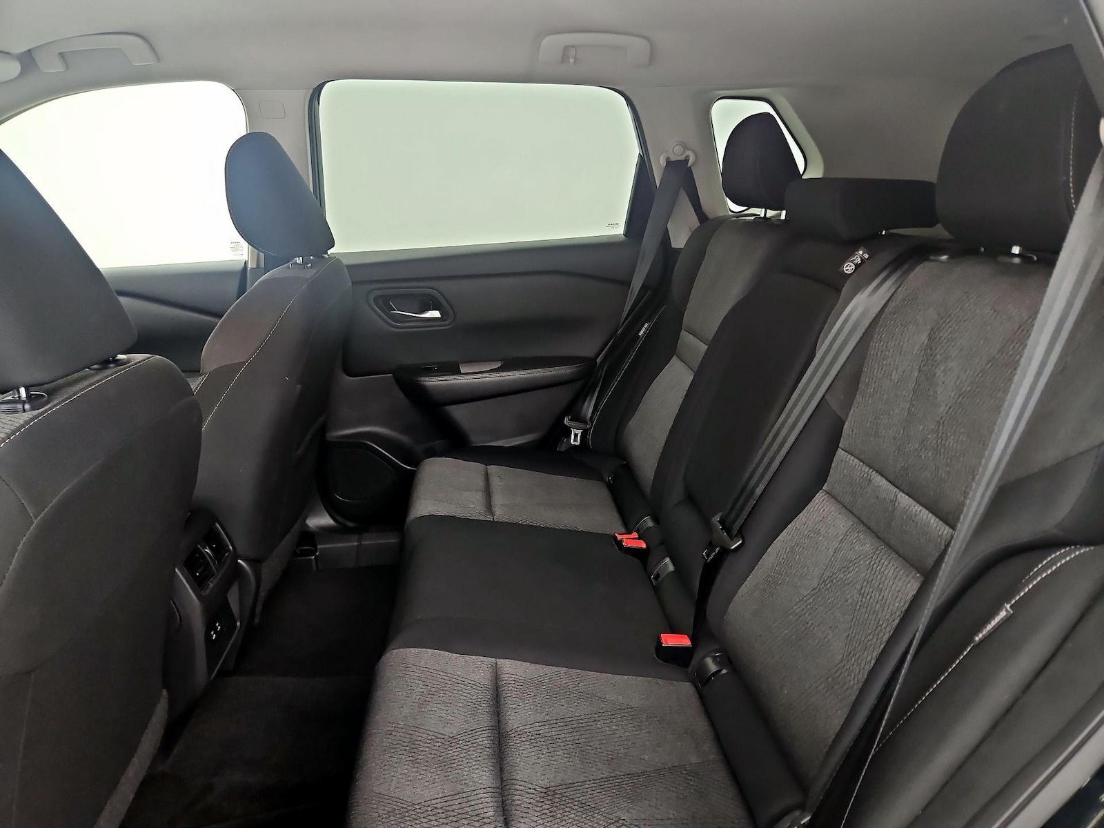 2024 Nissan Rogue SV - Photo 20