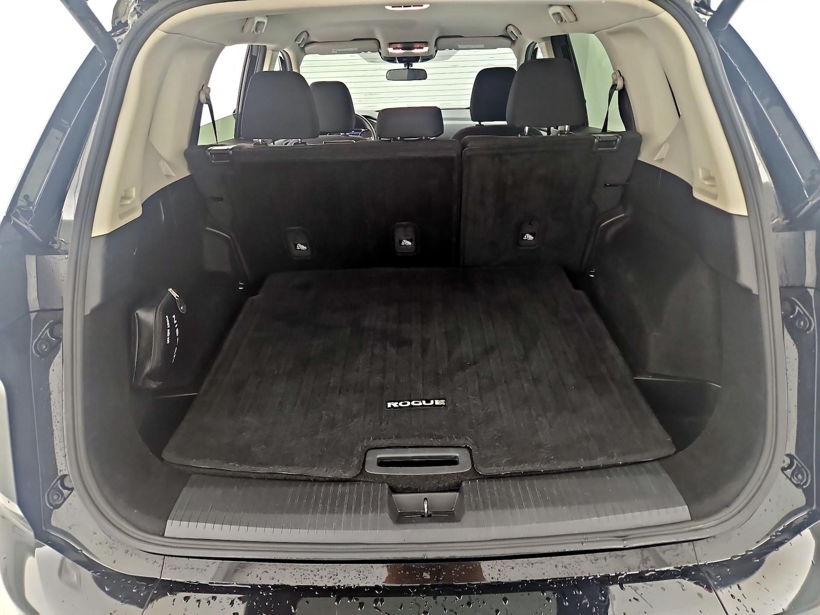 2024 Nissan Rogue SV - Photo 21
