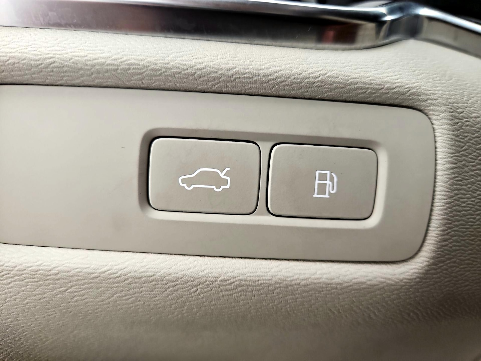 2023 Volvo S60 Plus - Photo 14