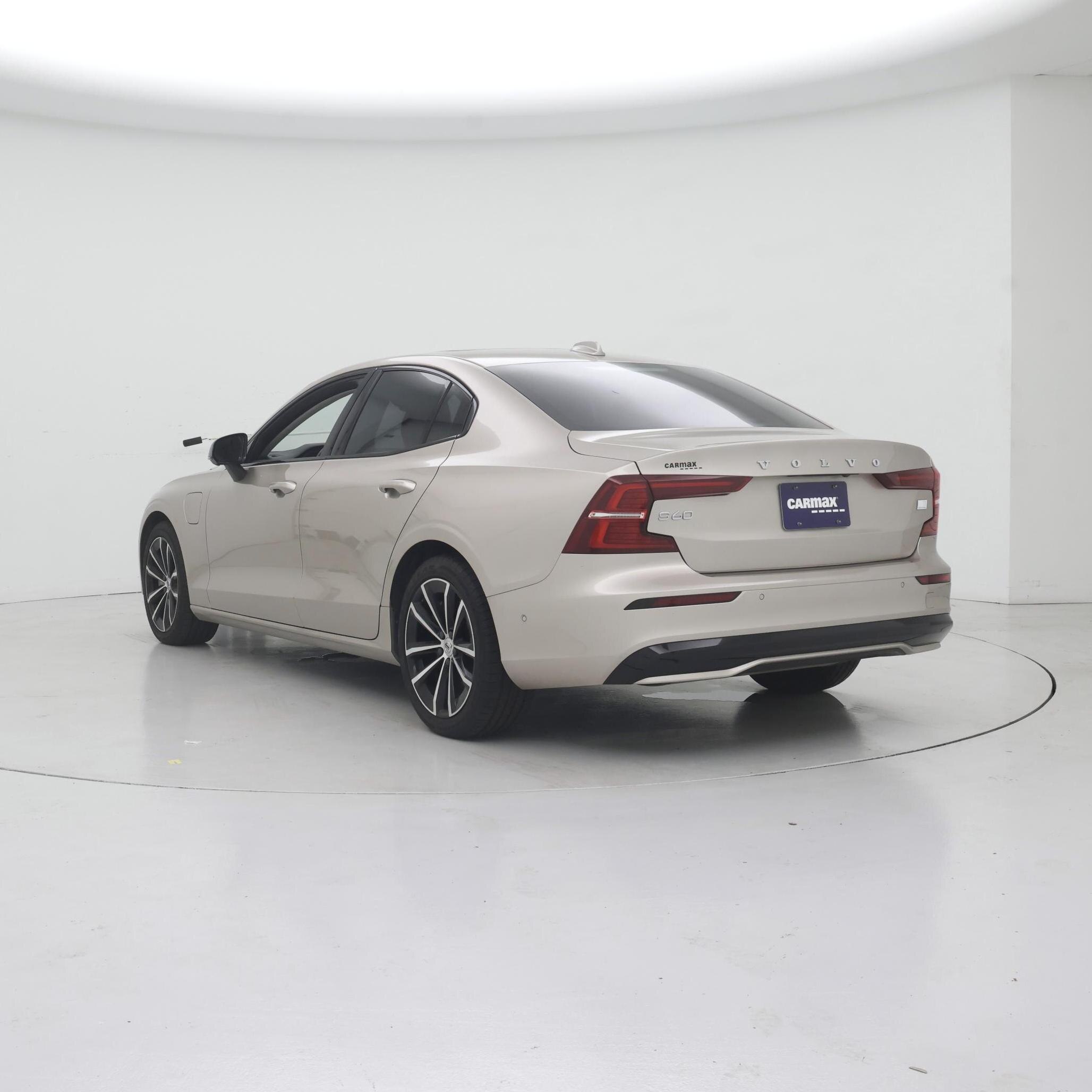 Thumbnail: 2023 Volvo S60 - 2