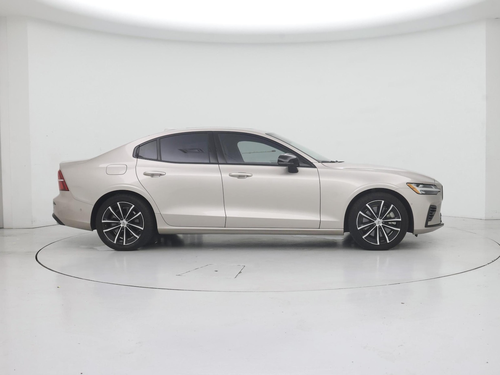 2023 Volvo S60 Plus - Photo 8