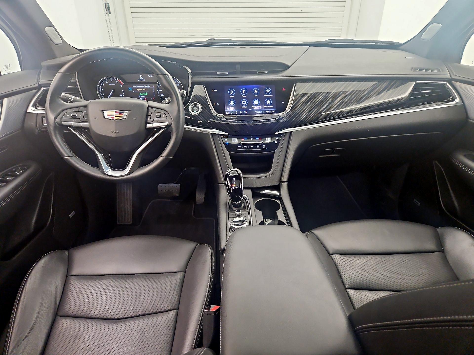 Thumbnail: 2025 Cadillac XT6 - 9