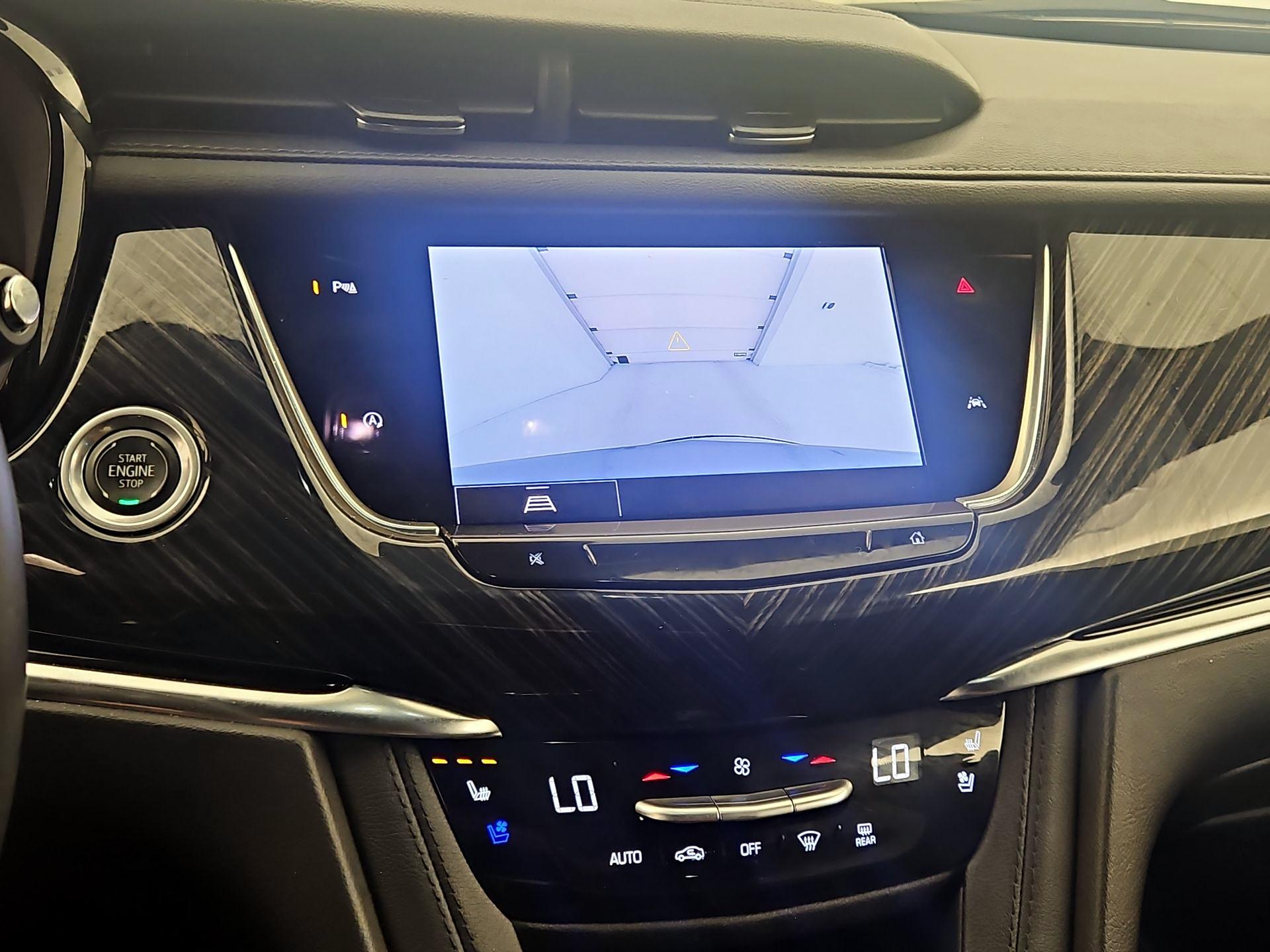 Thumbnail: 2025 Cadillac XT6 - 15