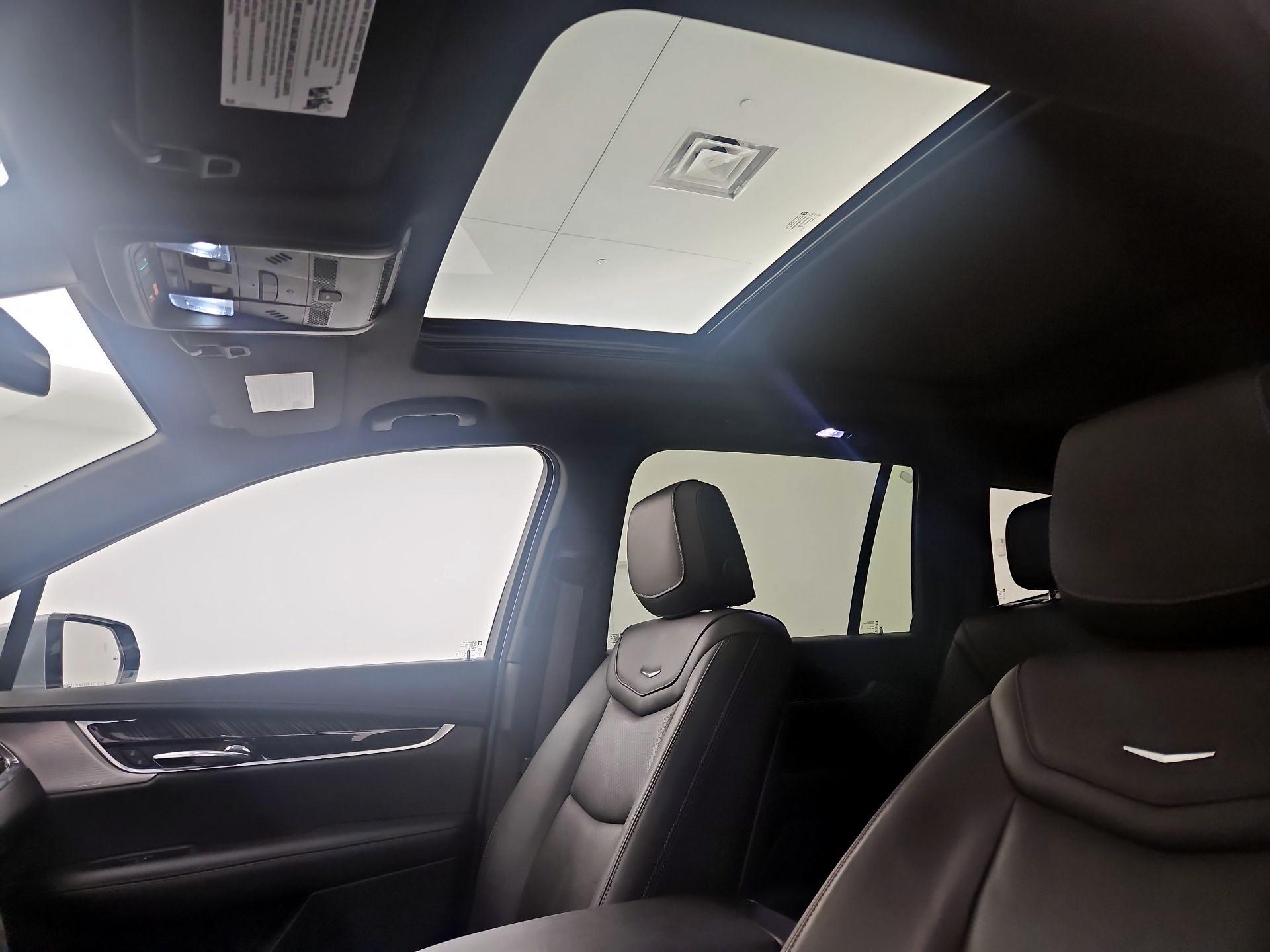 Thumbnail: 2025 Cadillac XT6 - 19