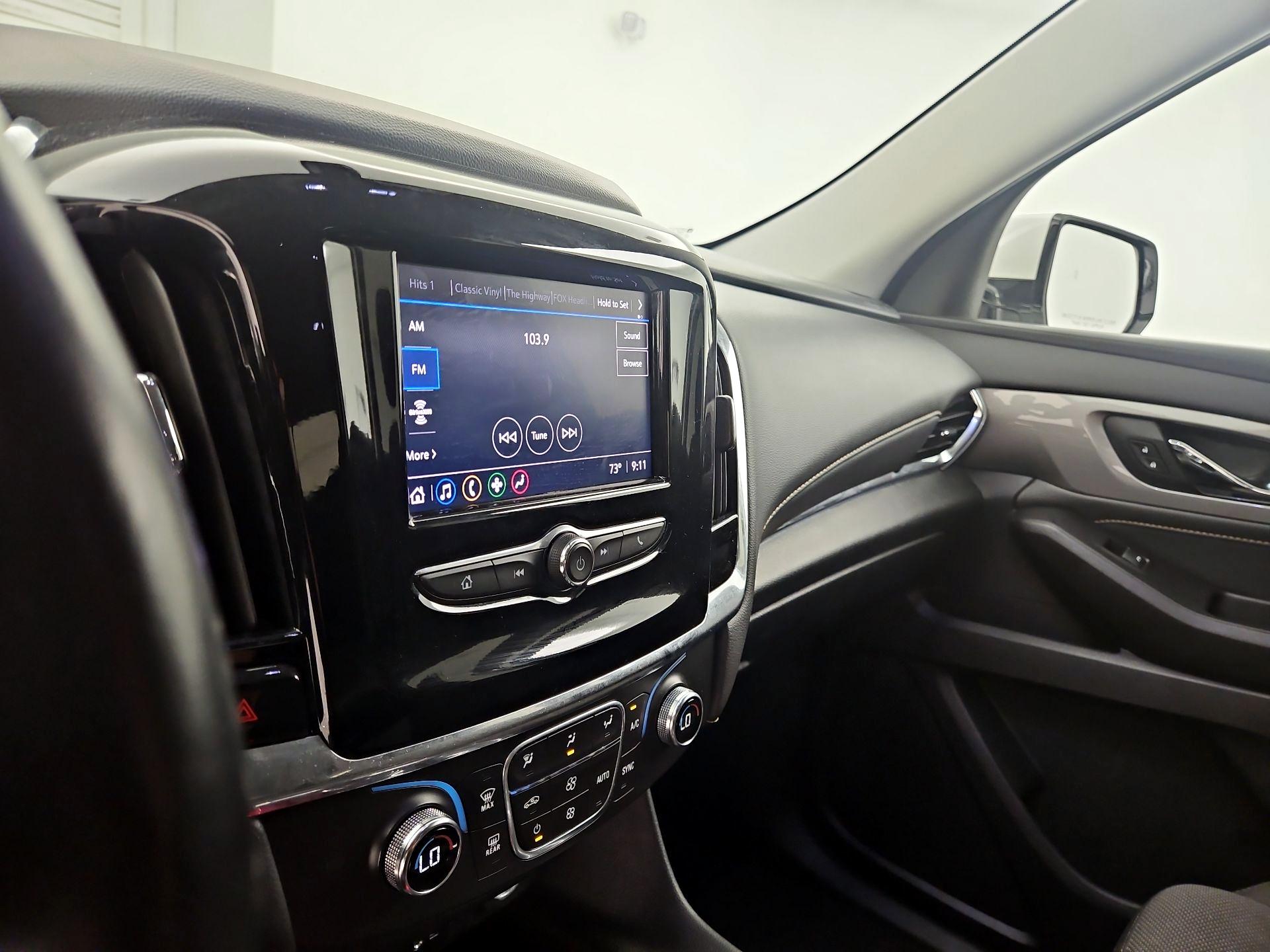 Thumbnail: 2020 Chevrolet Traverse - 15