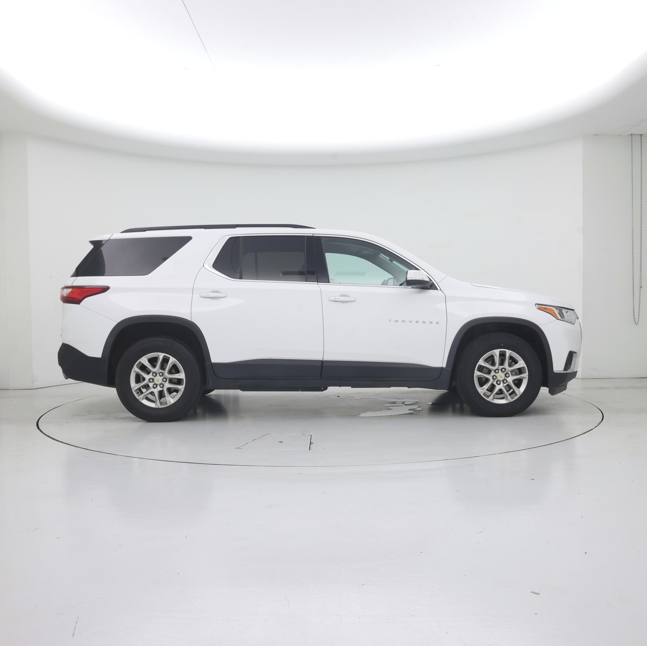 Thumbnail: 2020 Chevrolet Traverse - 7