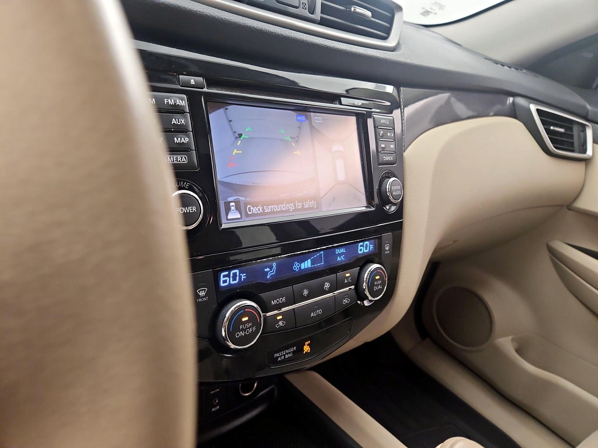Thumbnail: 2015 Nissan Rogue - 15