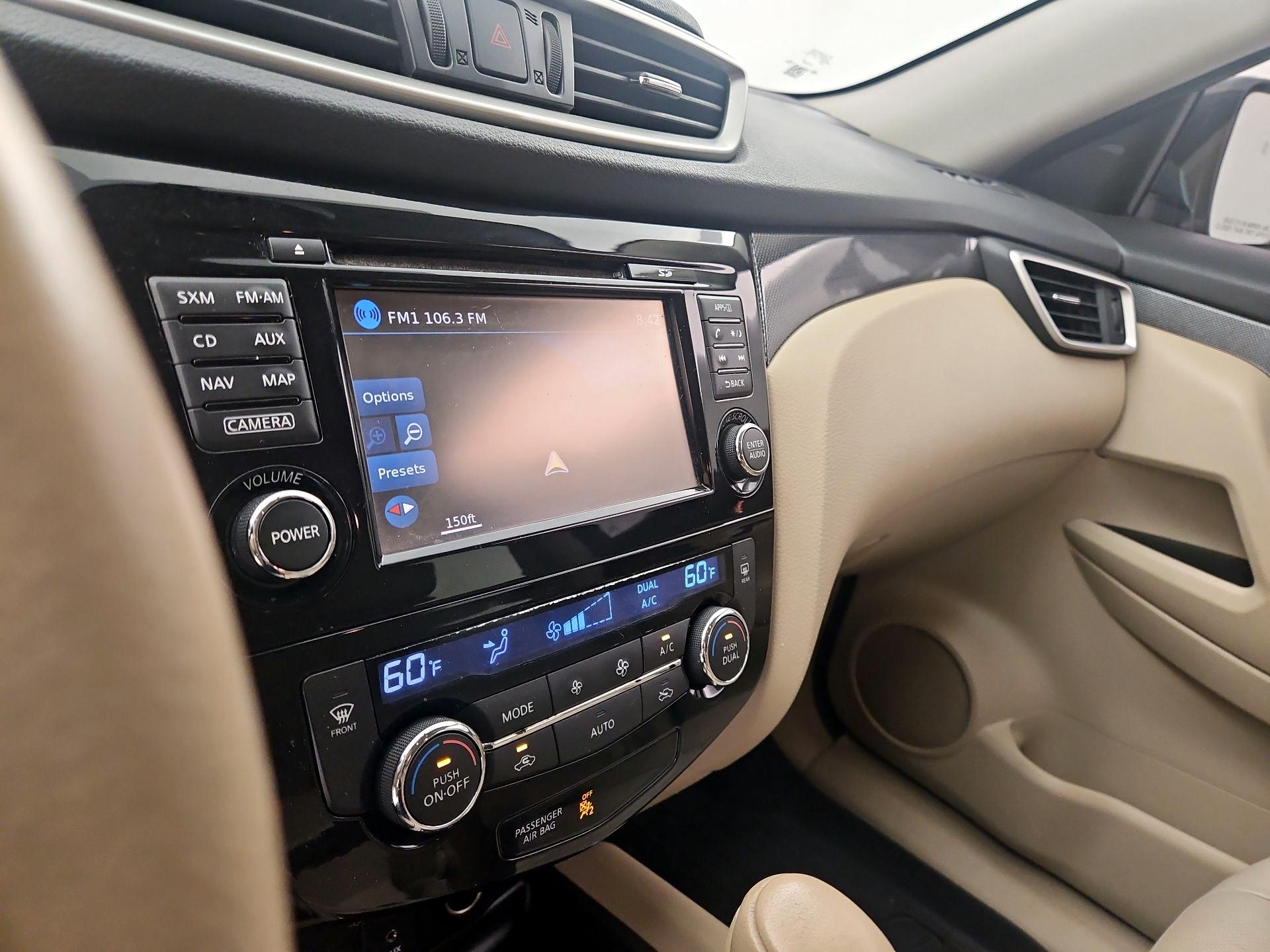 Thumbnail: 2015 Nissan Rogue - 16