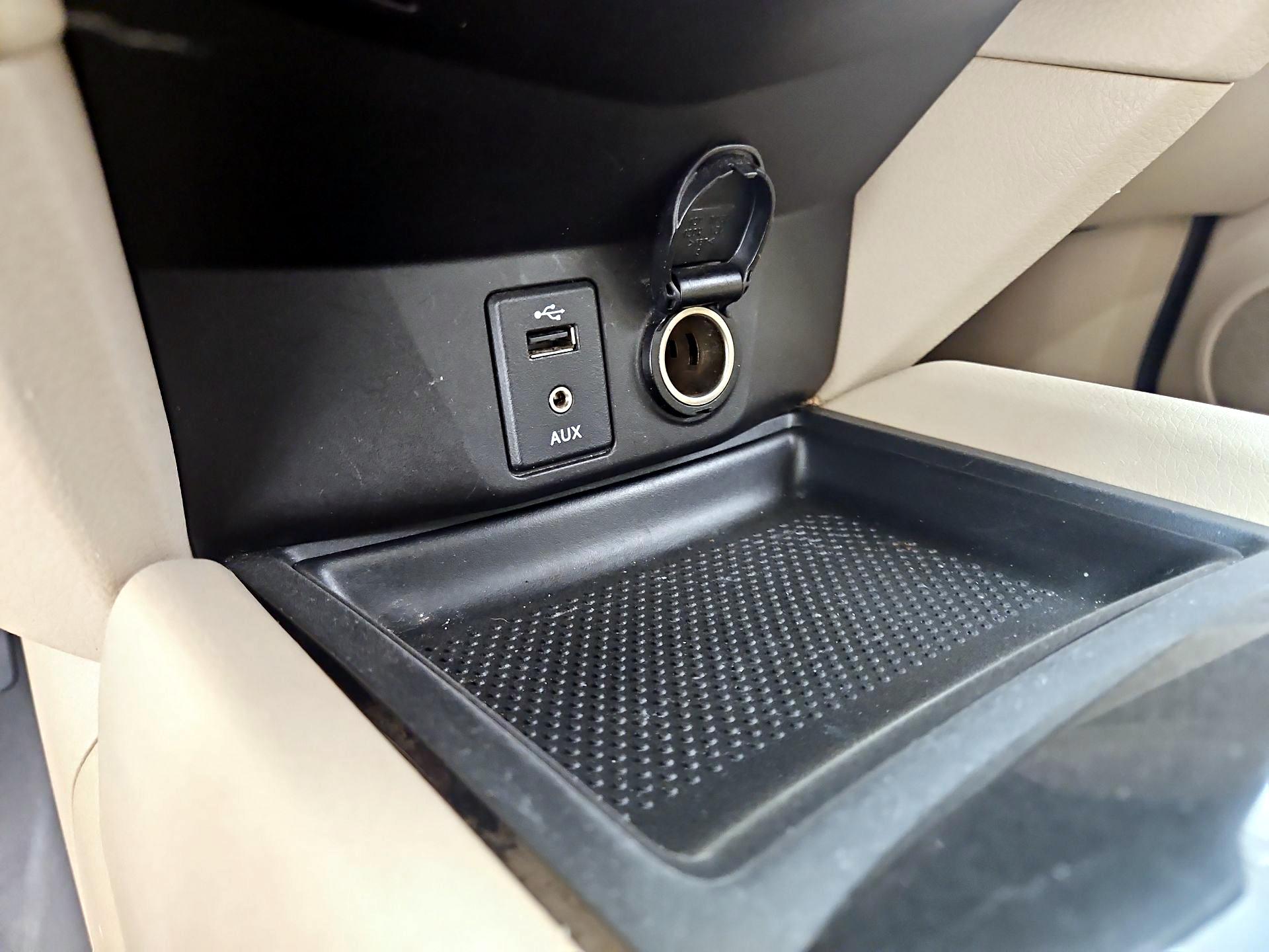 Thumbnail: 2015 Nissan Rogue - 19