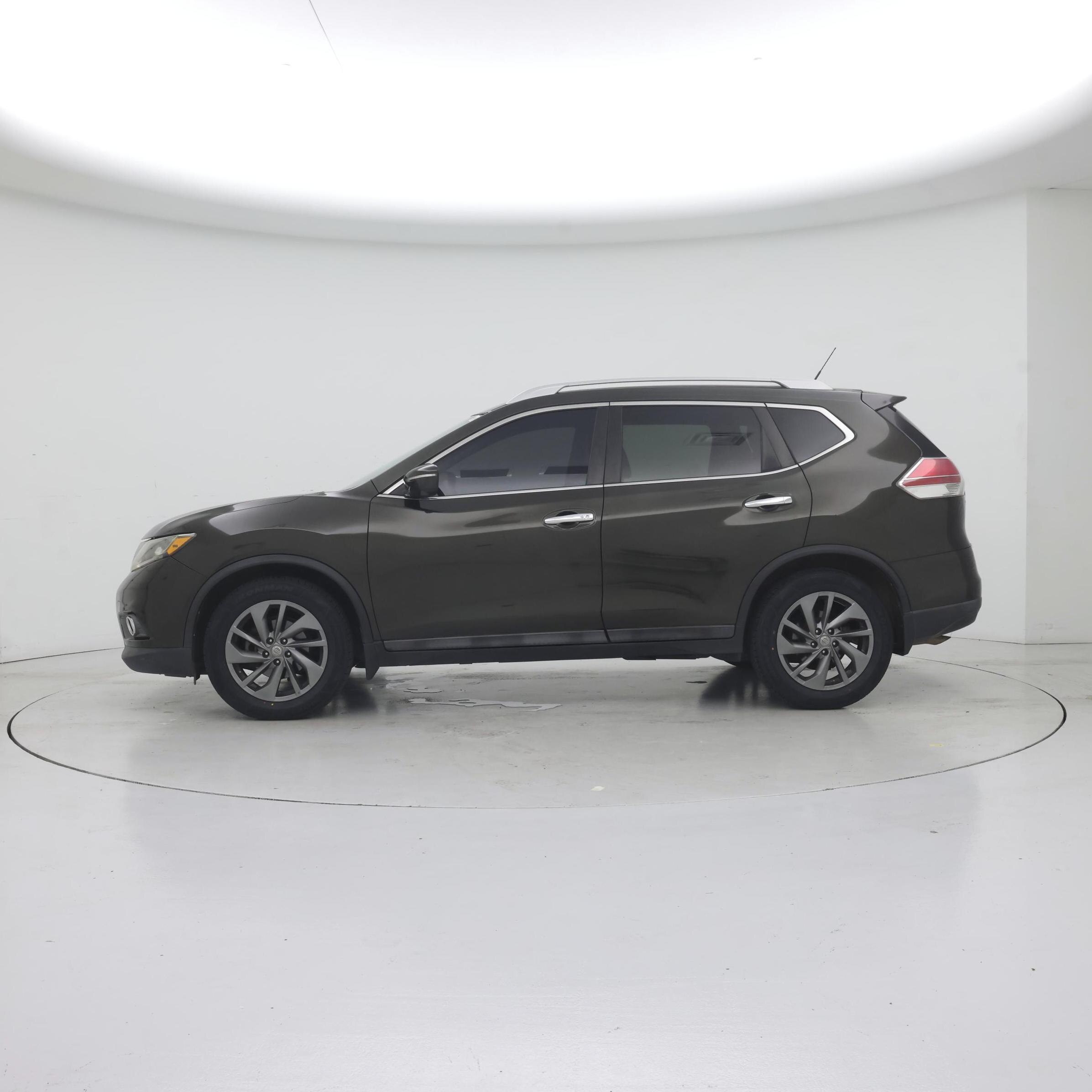 Thumbnail: 2015 Nissan Rogue - 3