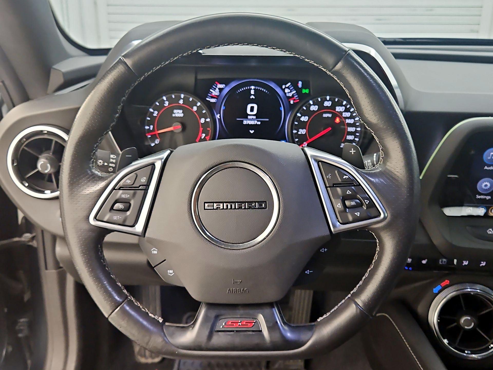 Thumbnail: 2019 Chevrolet Camaro - 10