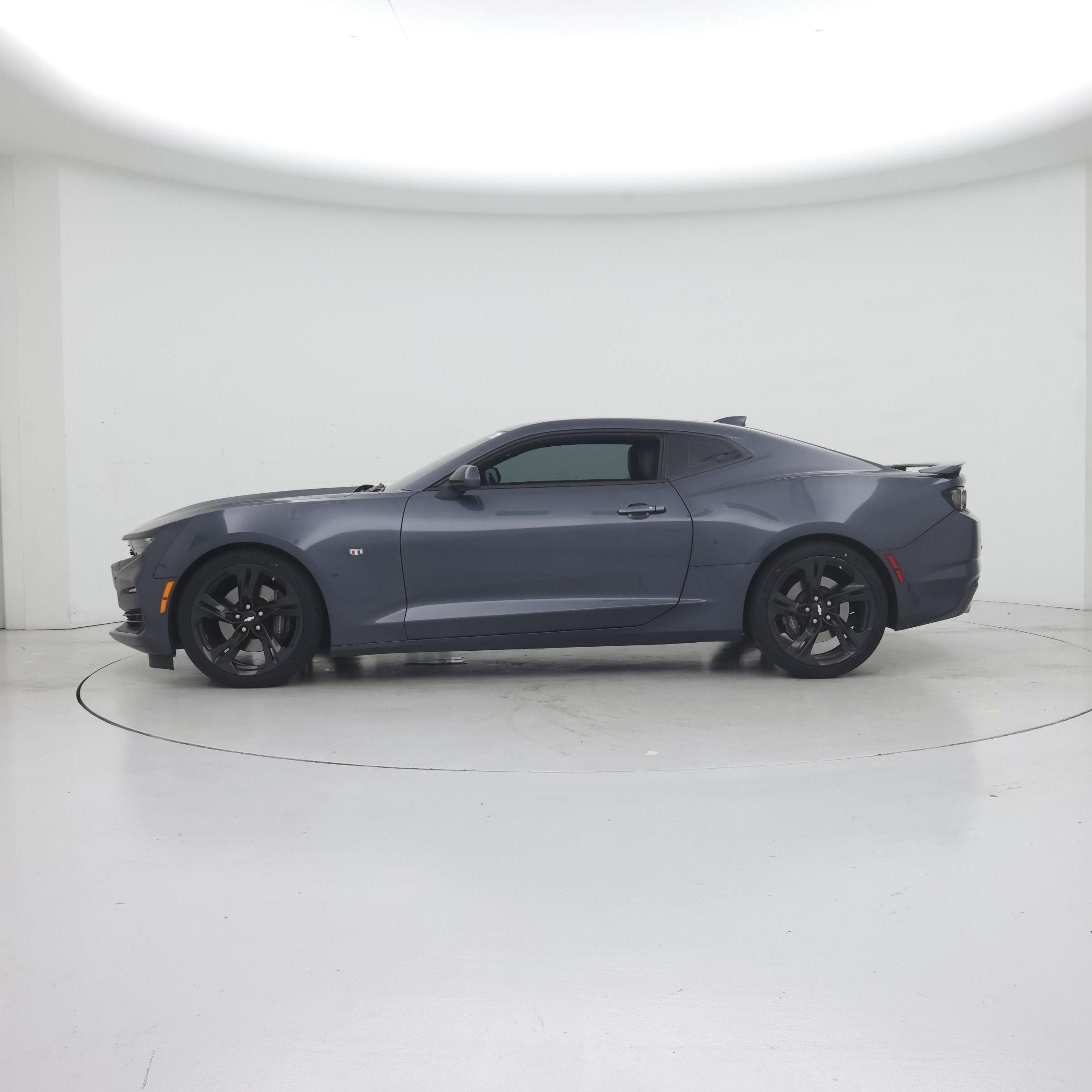 Thumbnail: 2019 Chevrolet Camaro - 3