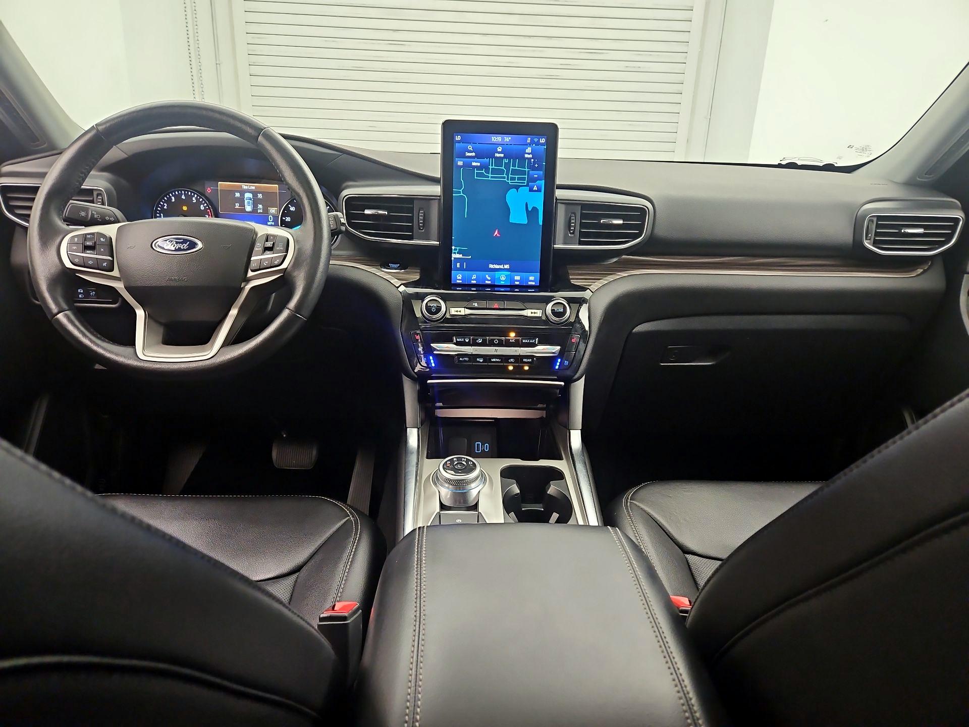Thumbnail: 2024 Ford Explorer - 9